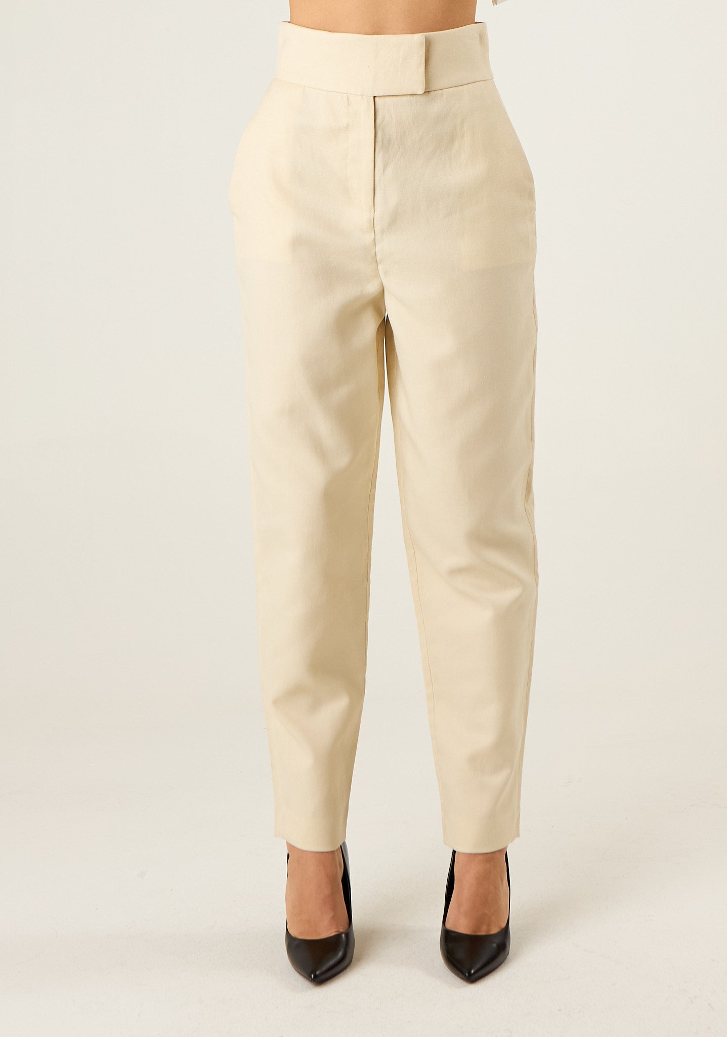 Pantalone con bustino alto