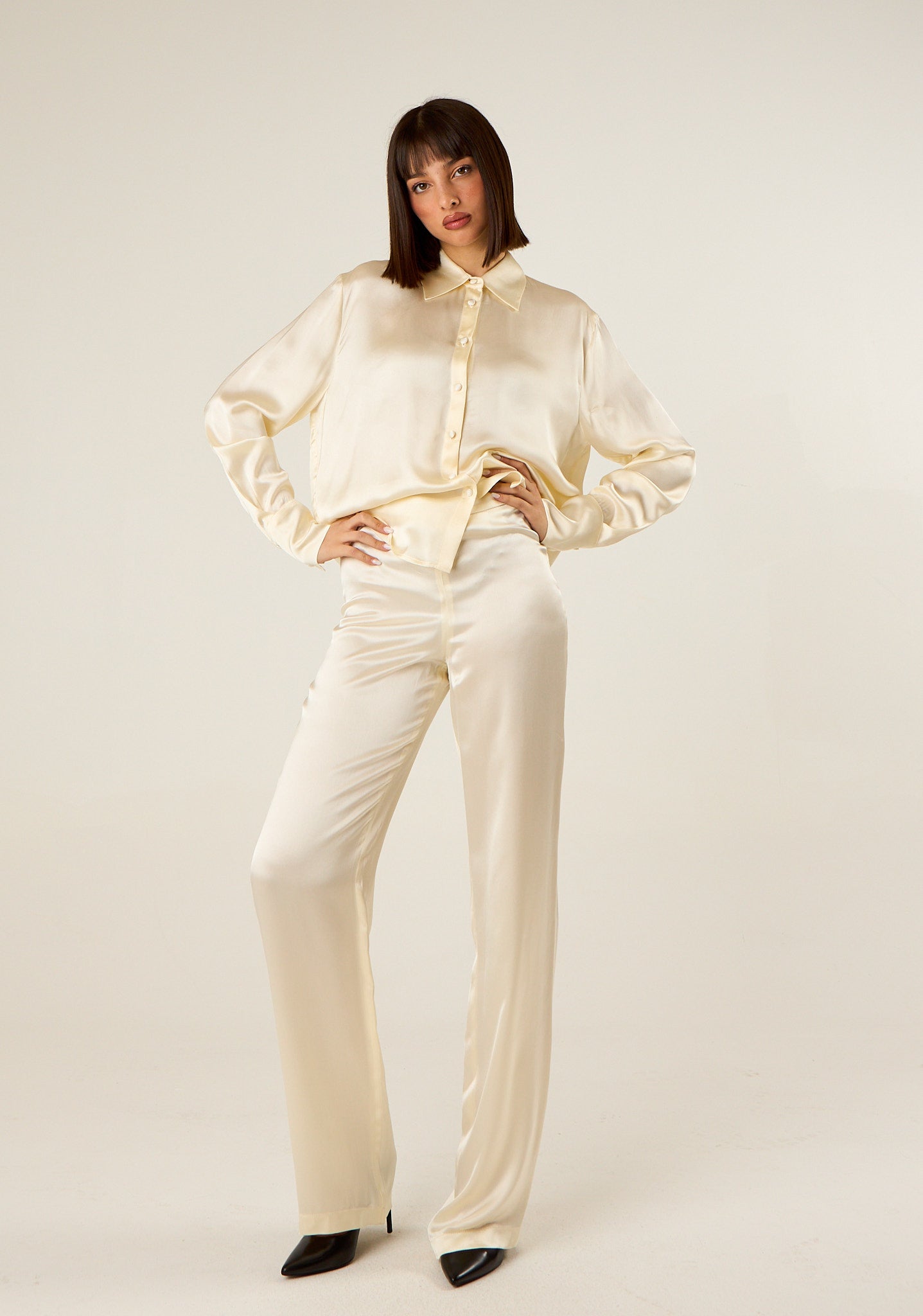 Pantalone dritto in raso