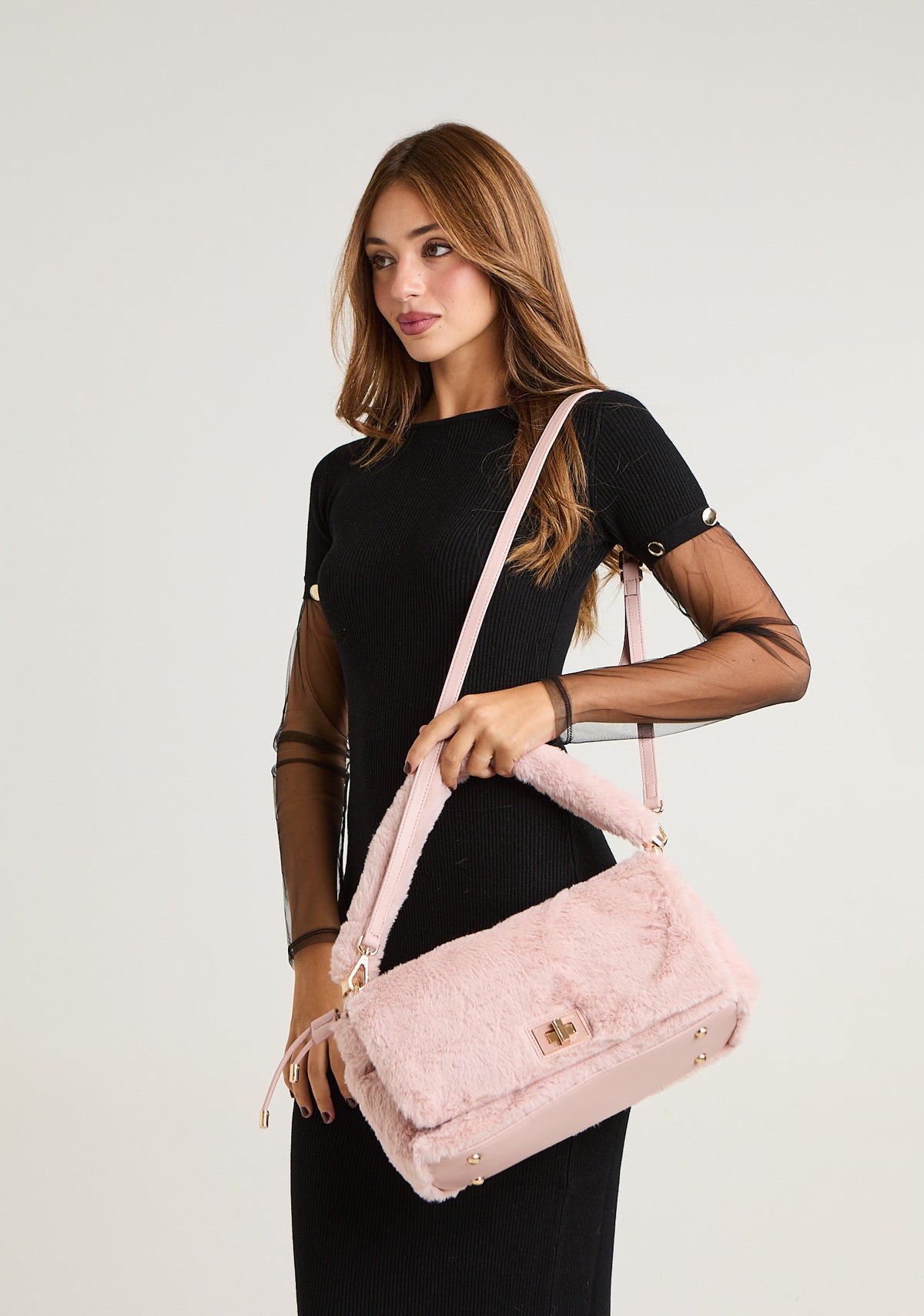 Borsa baguette in pelo con tracolla