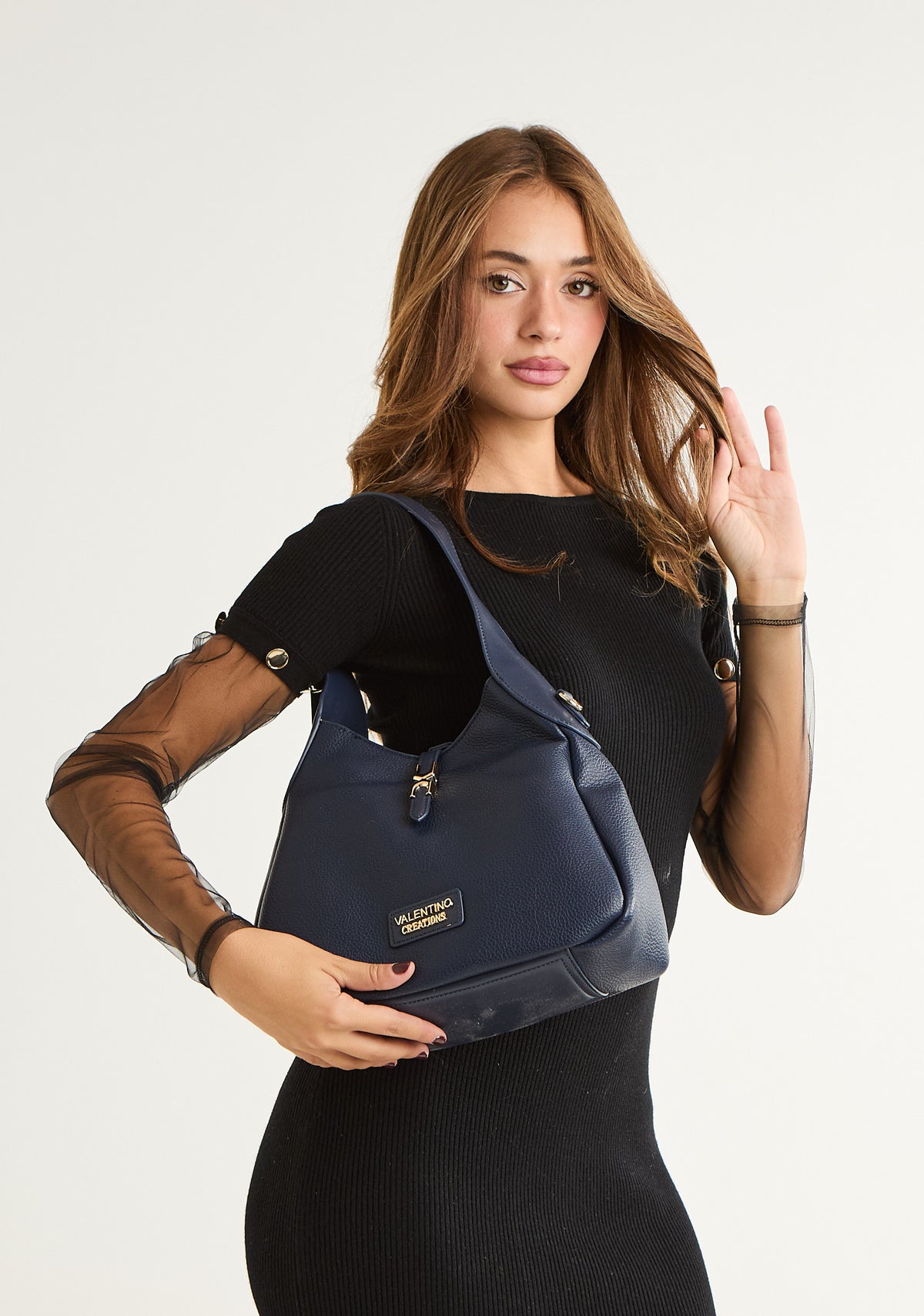 Borsa hobo con dettaglio gancio