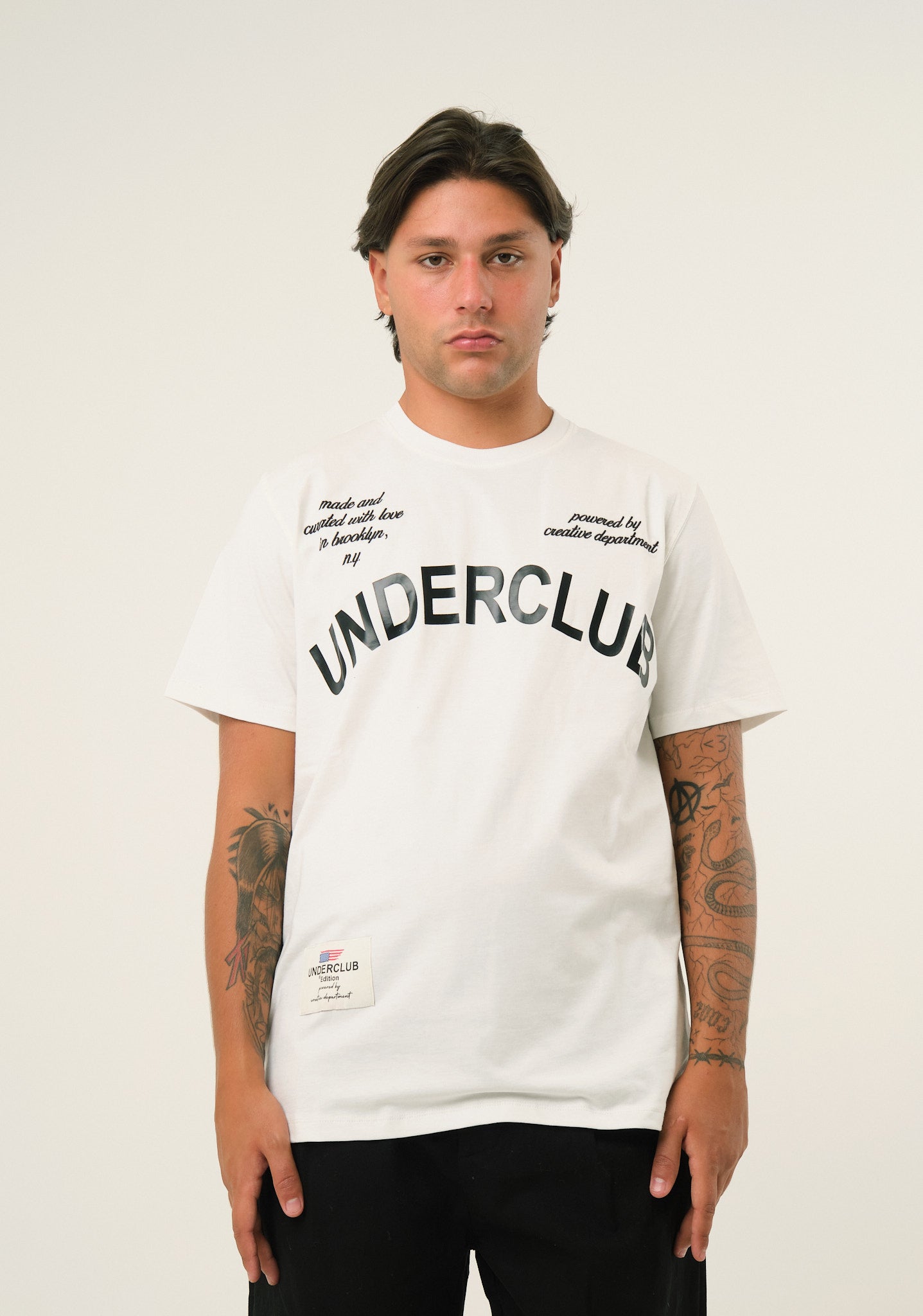 T-shirt con stampe frontali