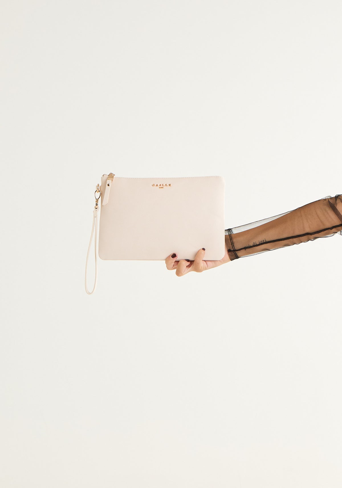 Pochette essential in saffiano