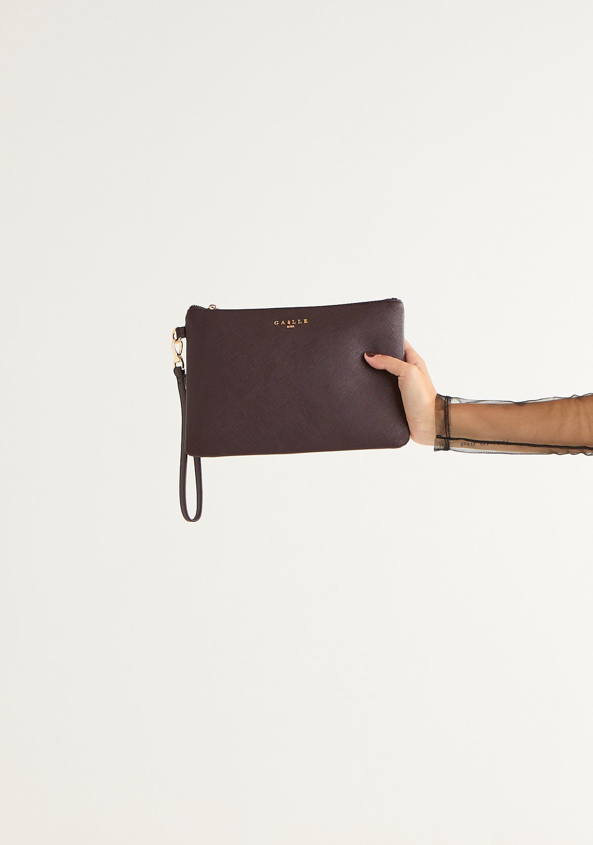 Pochette essential in saffiano