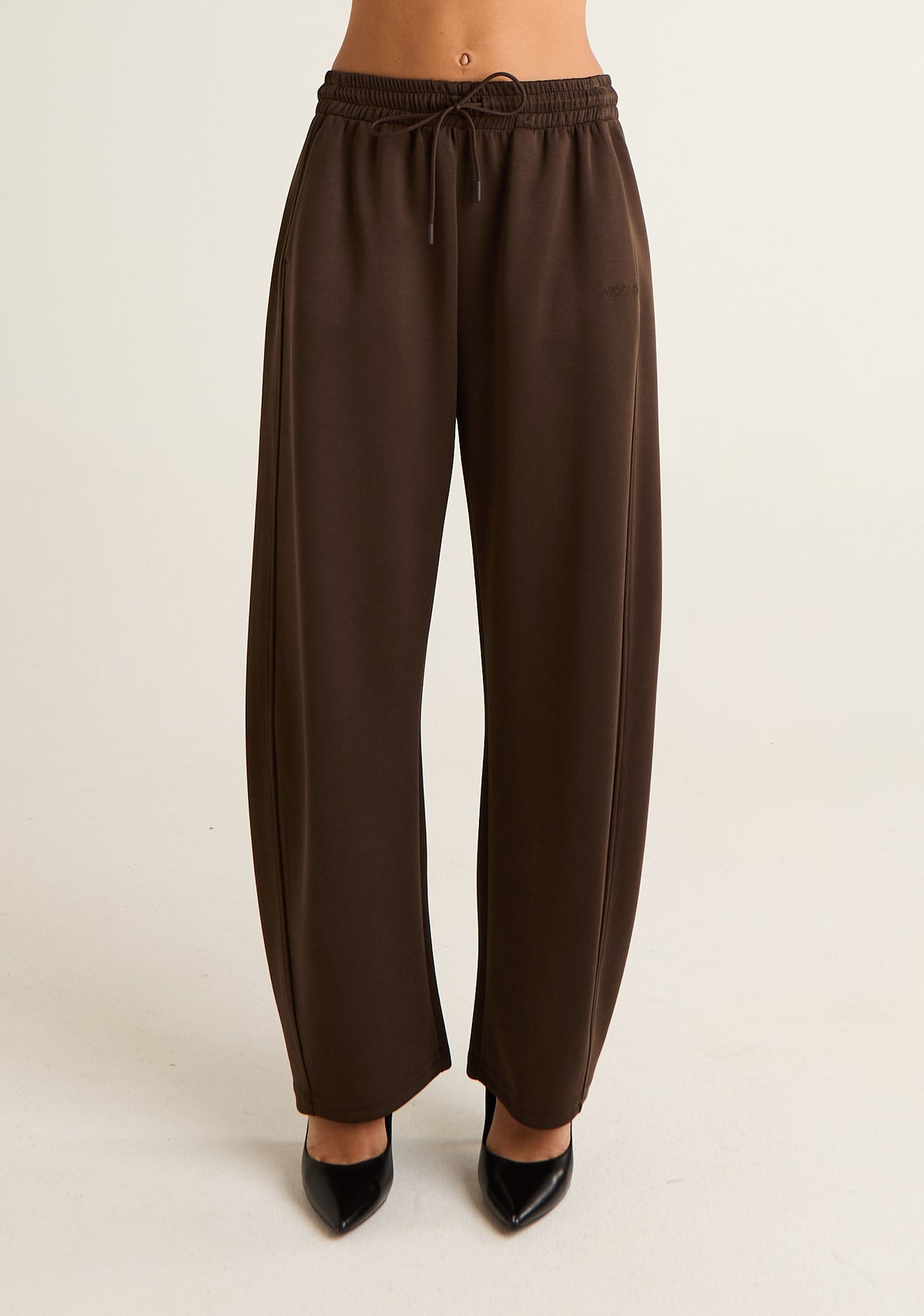 Pantalone tuta a gambe dritte
