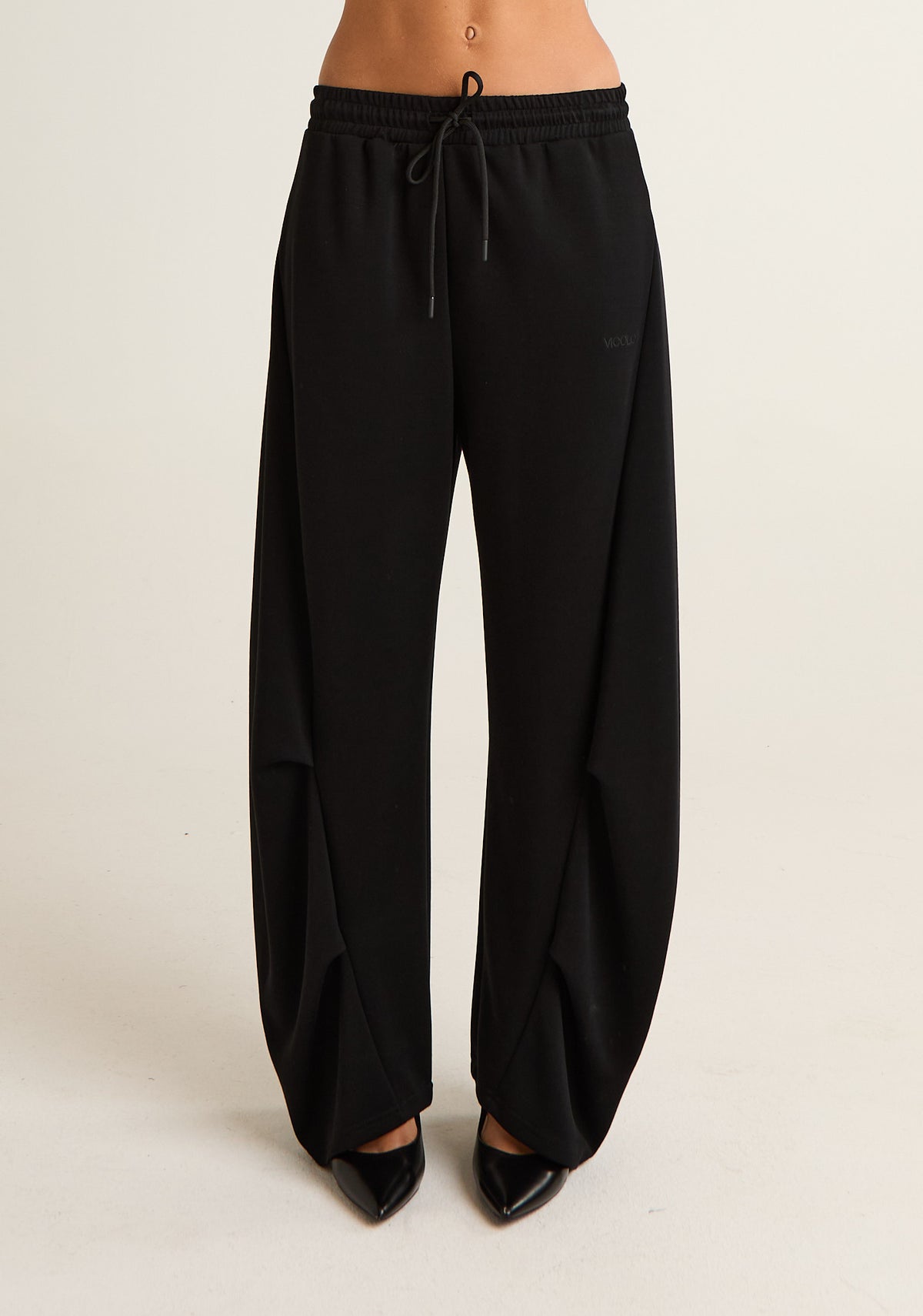 Pantalone tuta a taglio barrel