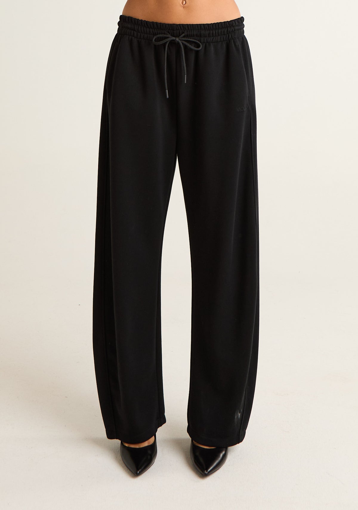 Pantalone tuta a gambe dritte