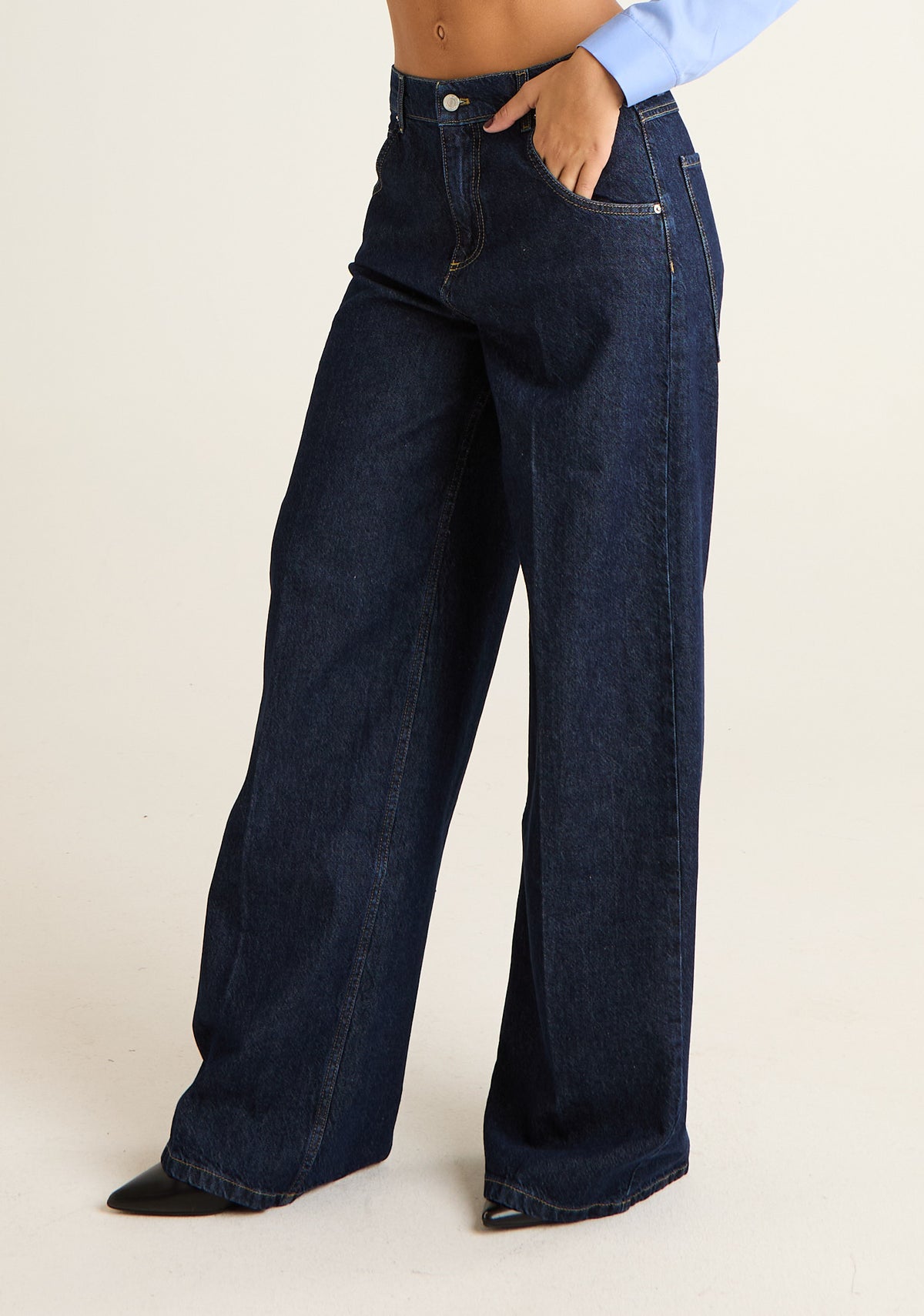 Jeans palazzo a lavaggio scuro