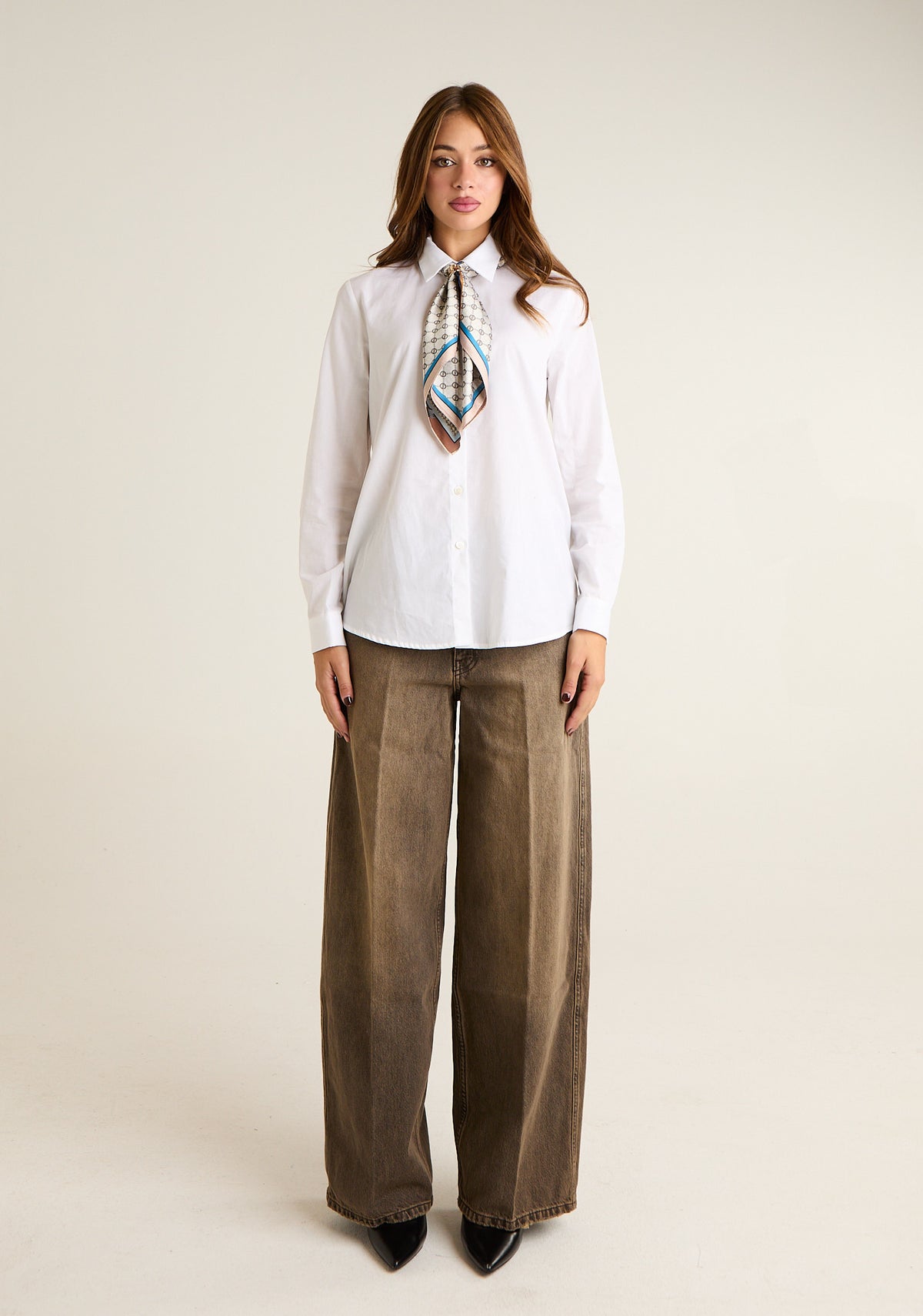Camicia con foulard