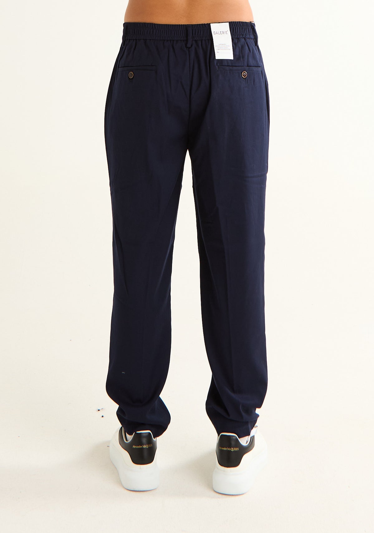 Pantalone a piega stirata
