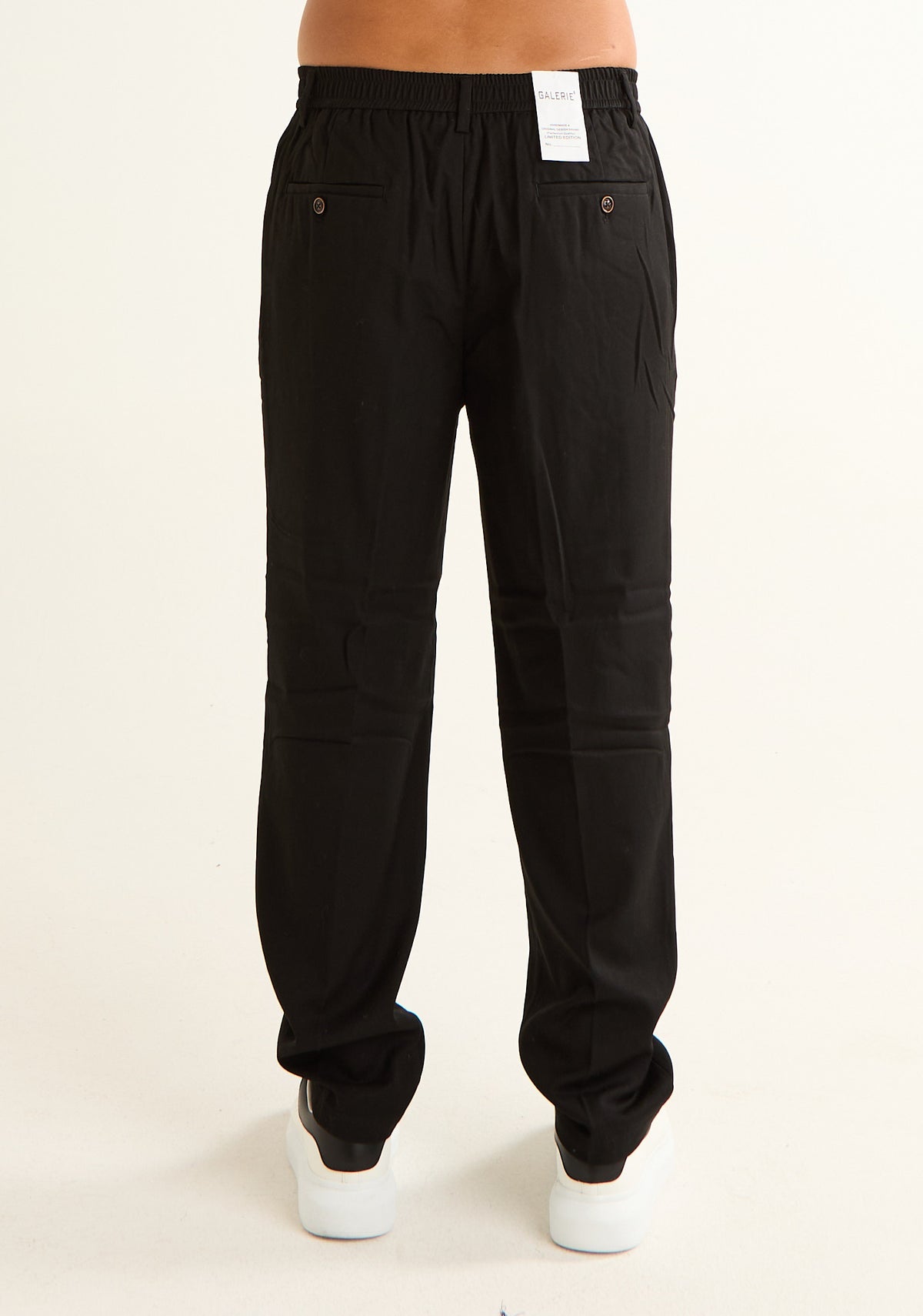 Pantalone a piega stirata