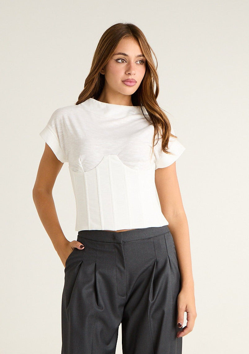 T-shirt stile corsetto