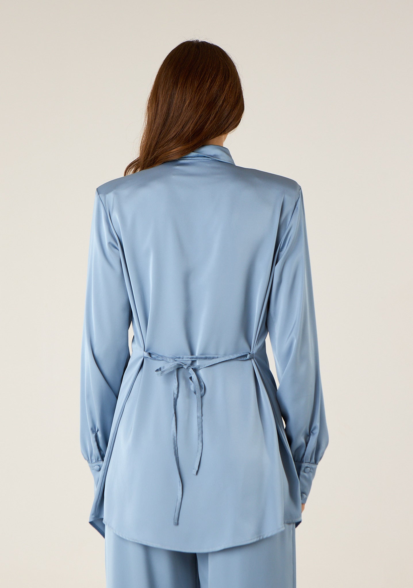 Camicia lunga con cintura coordinata