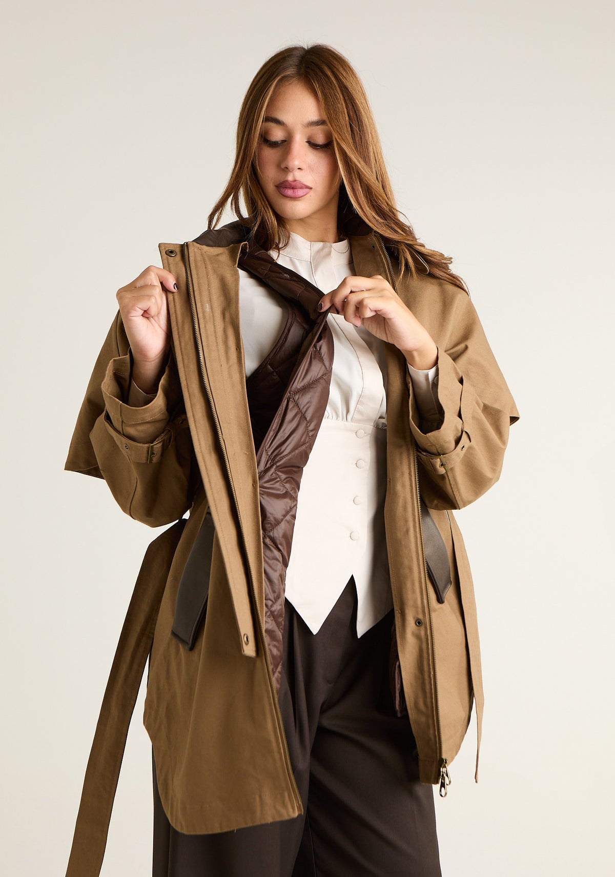 Trench Sherlok con colletto in ecopelle