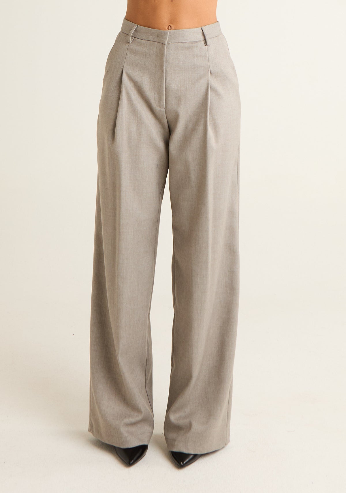 Pantalone Kris con pences frontali