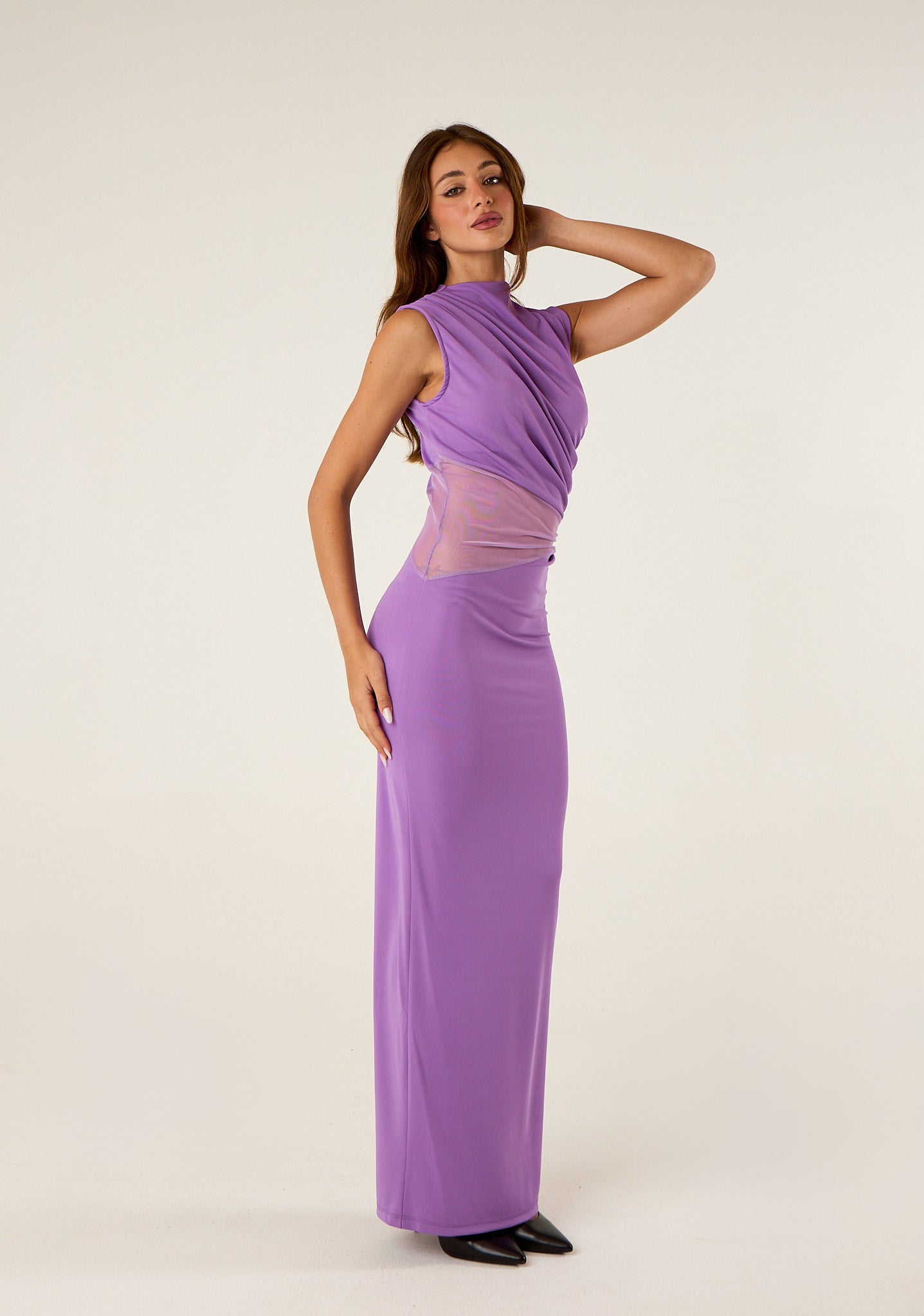 Abito lungo in tulle elastico