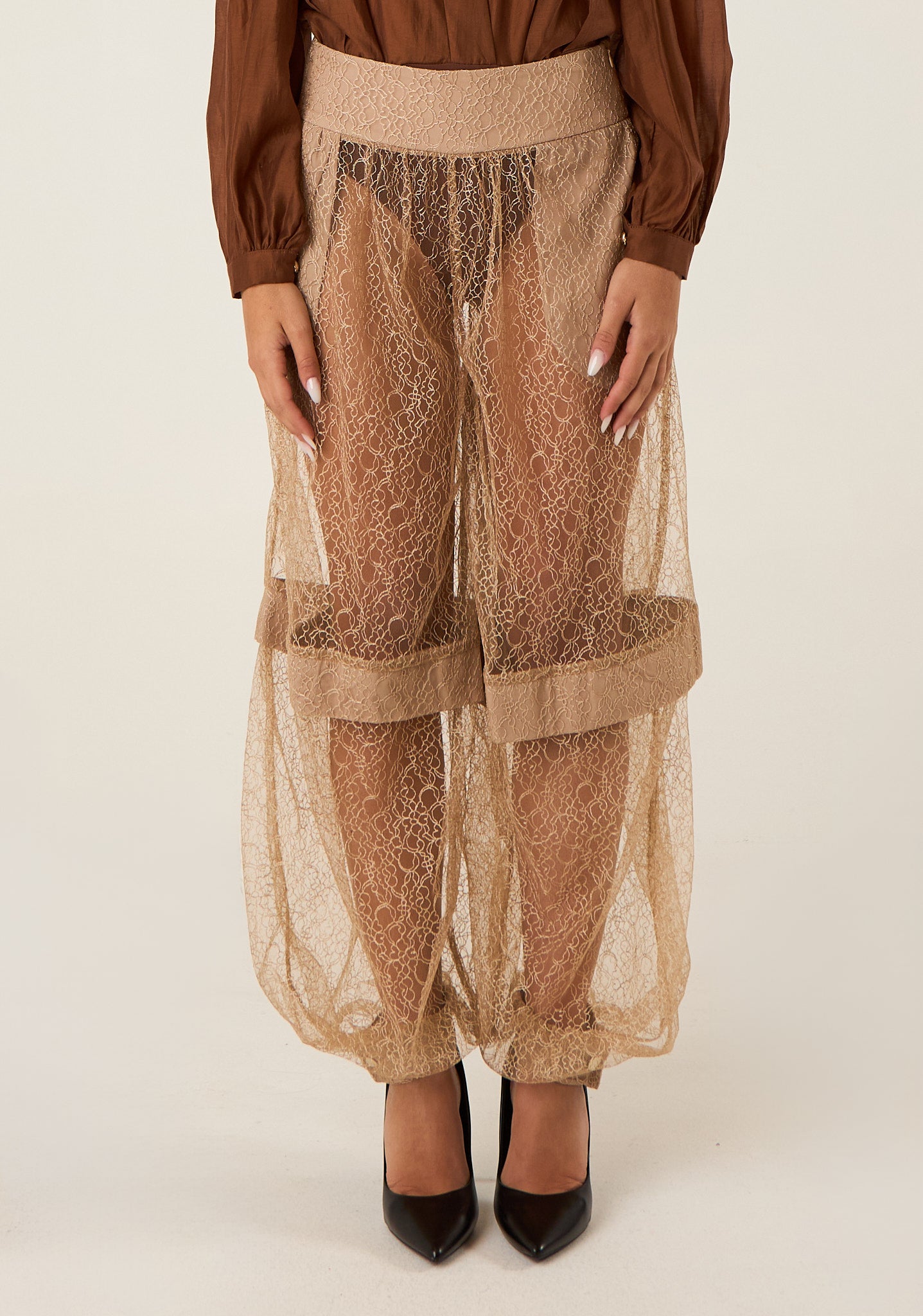 Pantalone harem trasparente