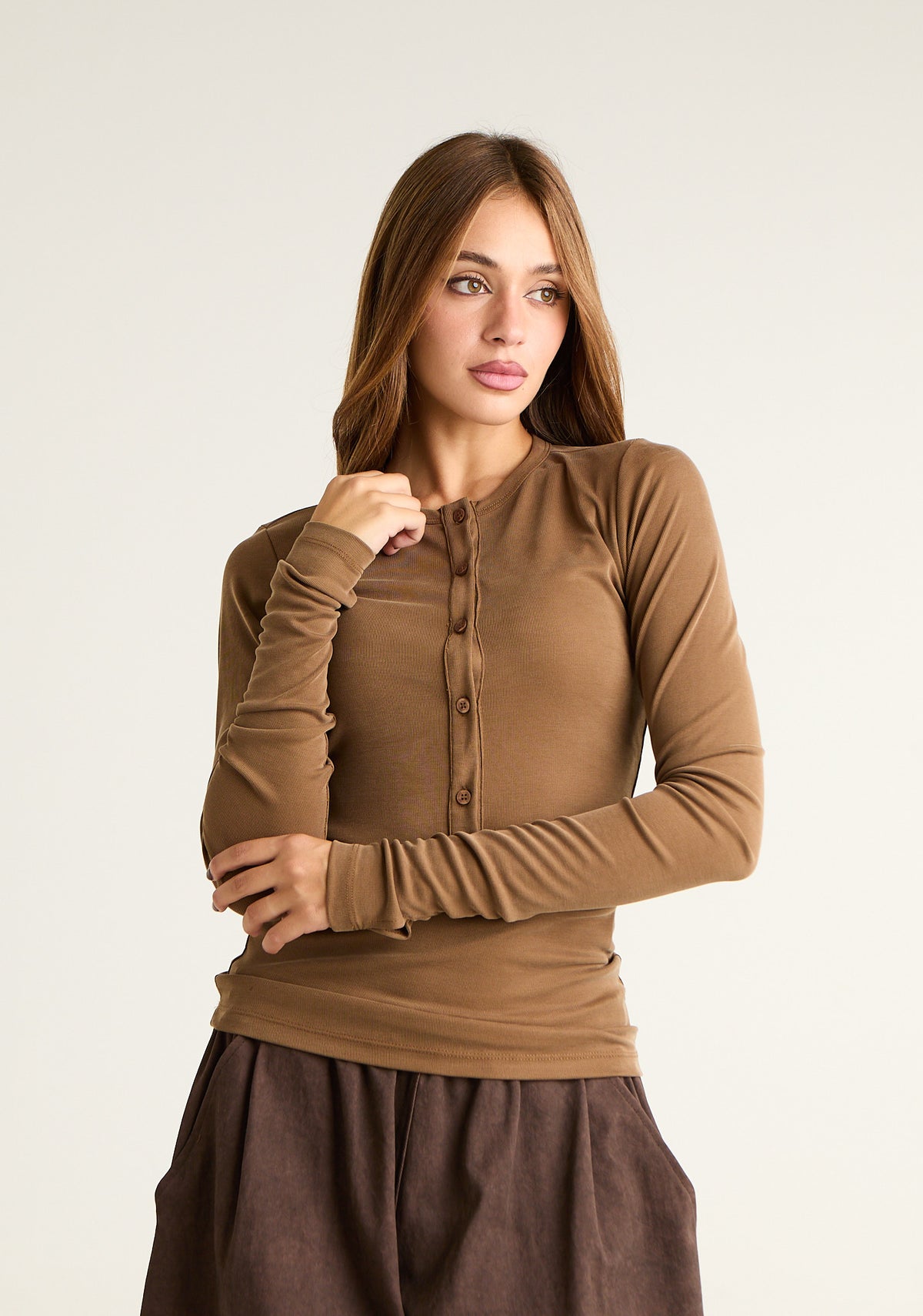 Maglia con scollo serafino