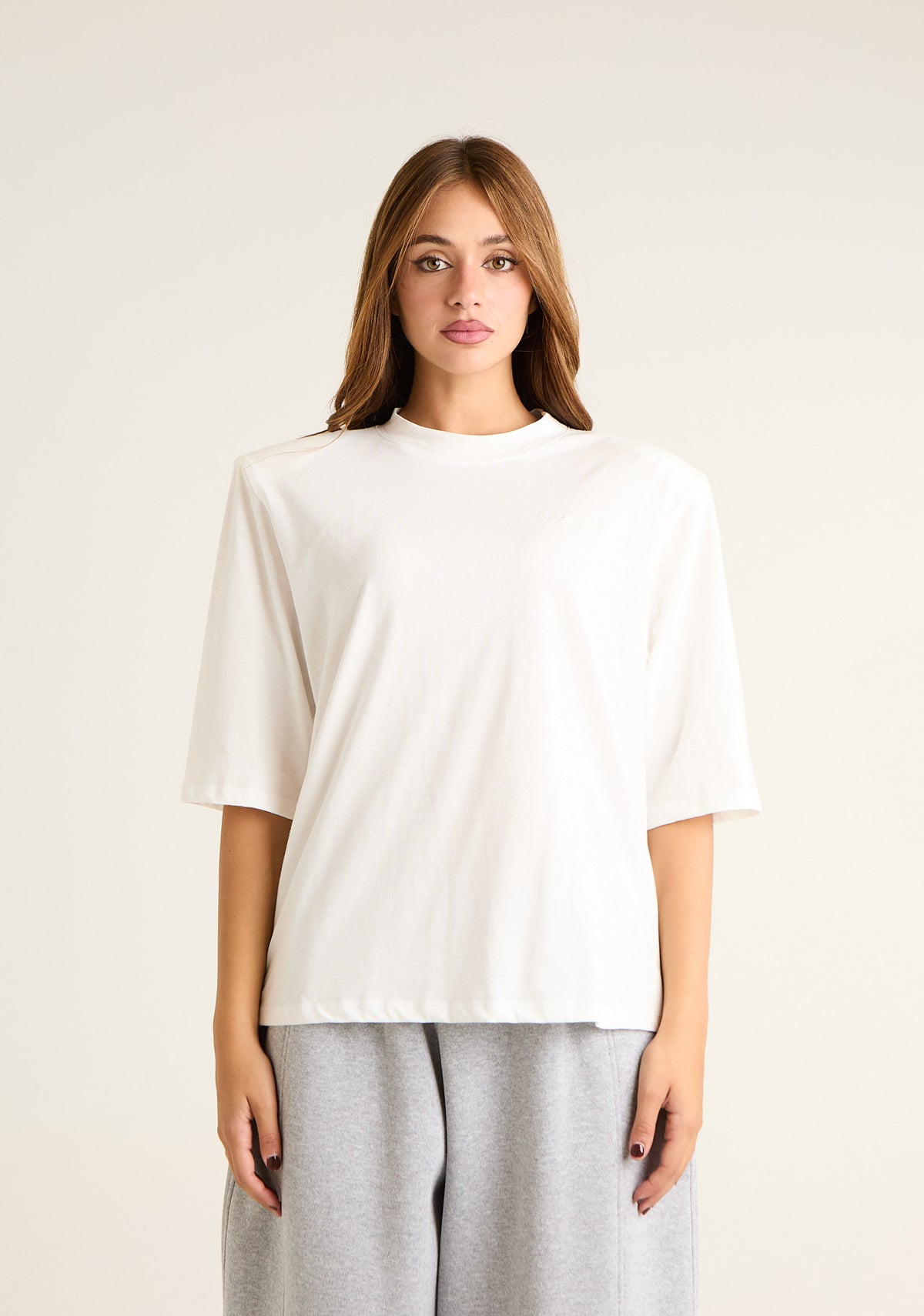 T-shirt quadrata con spalline