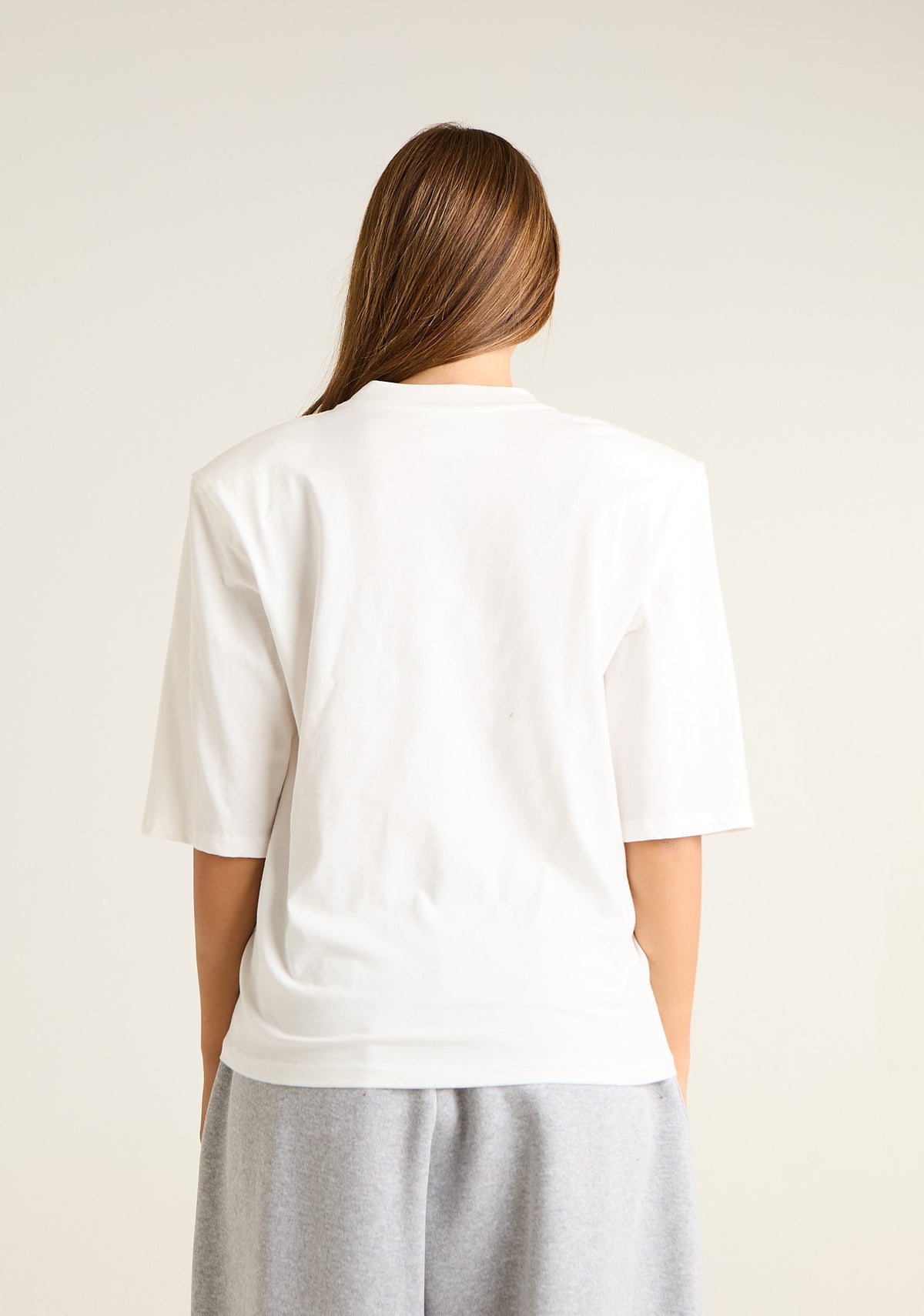 T-shirt quadrata con spalline