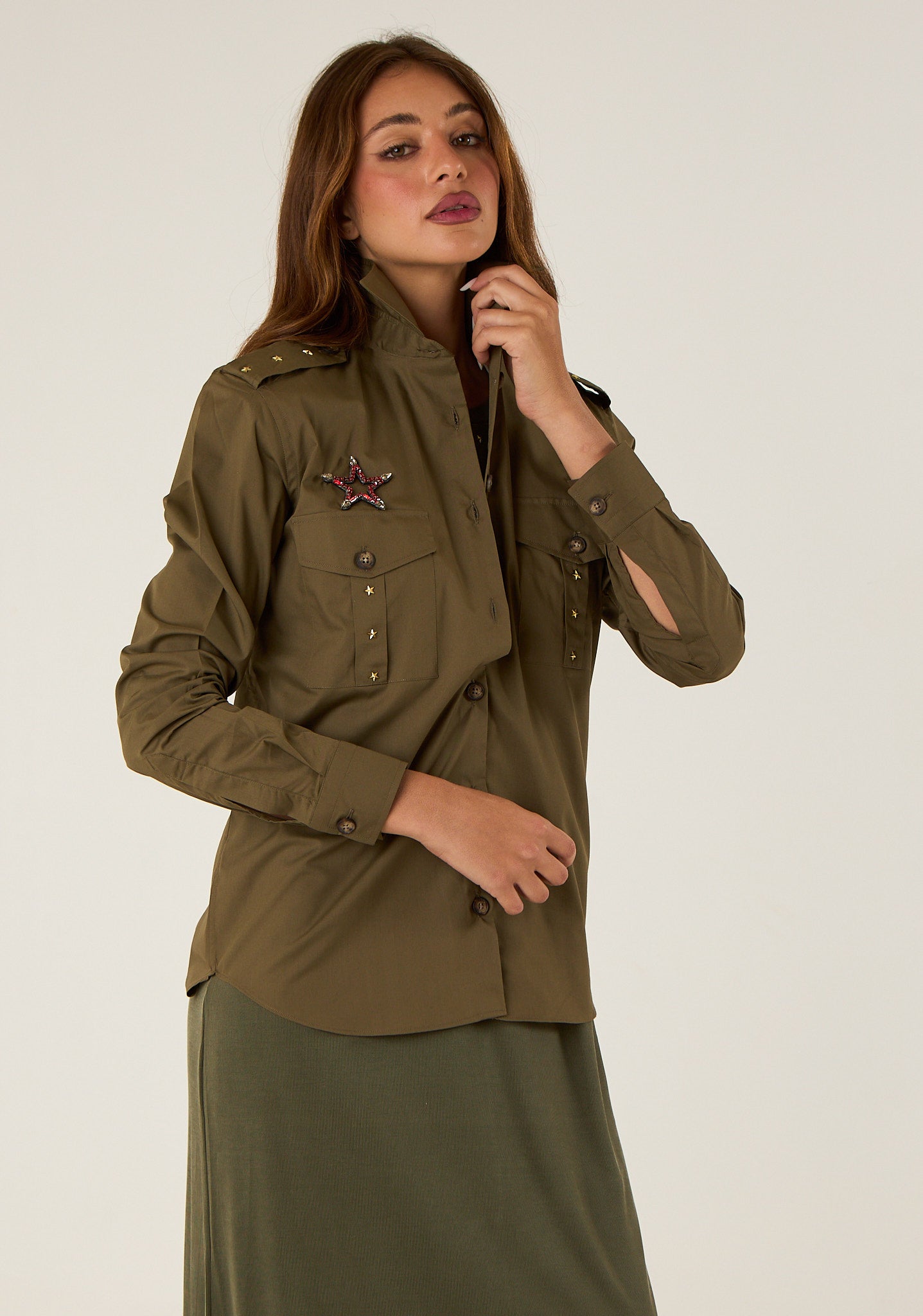 Camicia con applicazioni military
