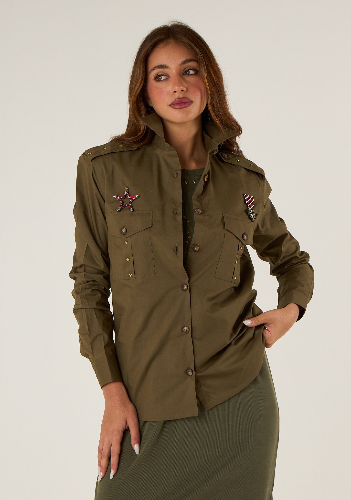 Camicia con applicazioni military
