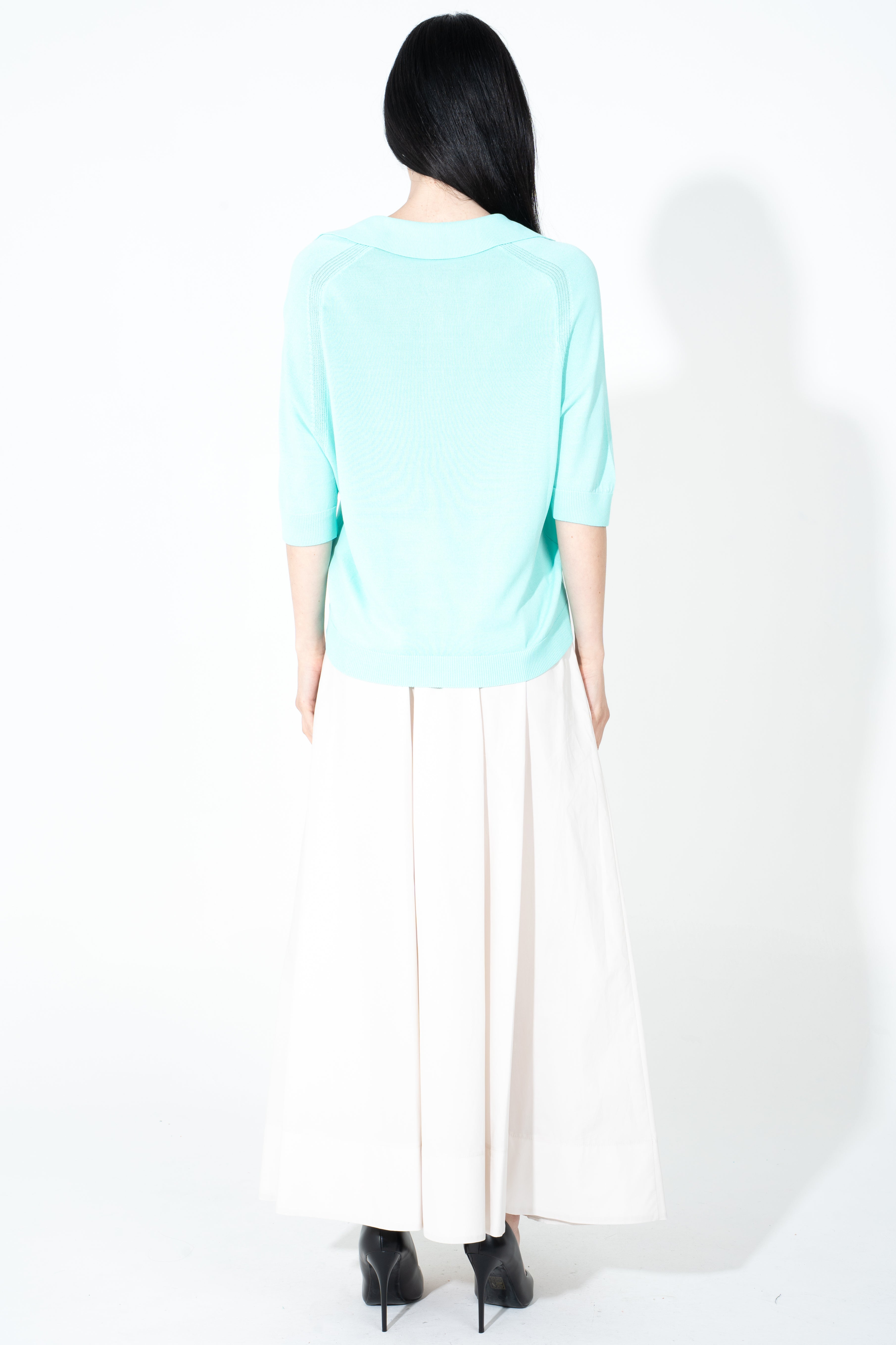 Polo morbida in maglia con scollo a V