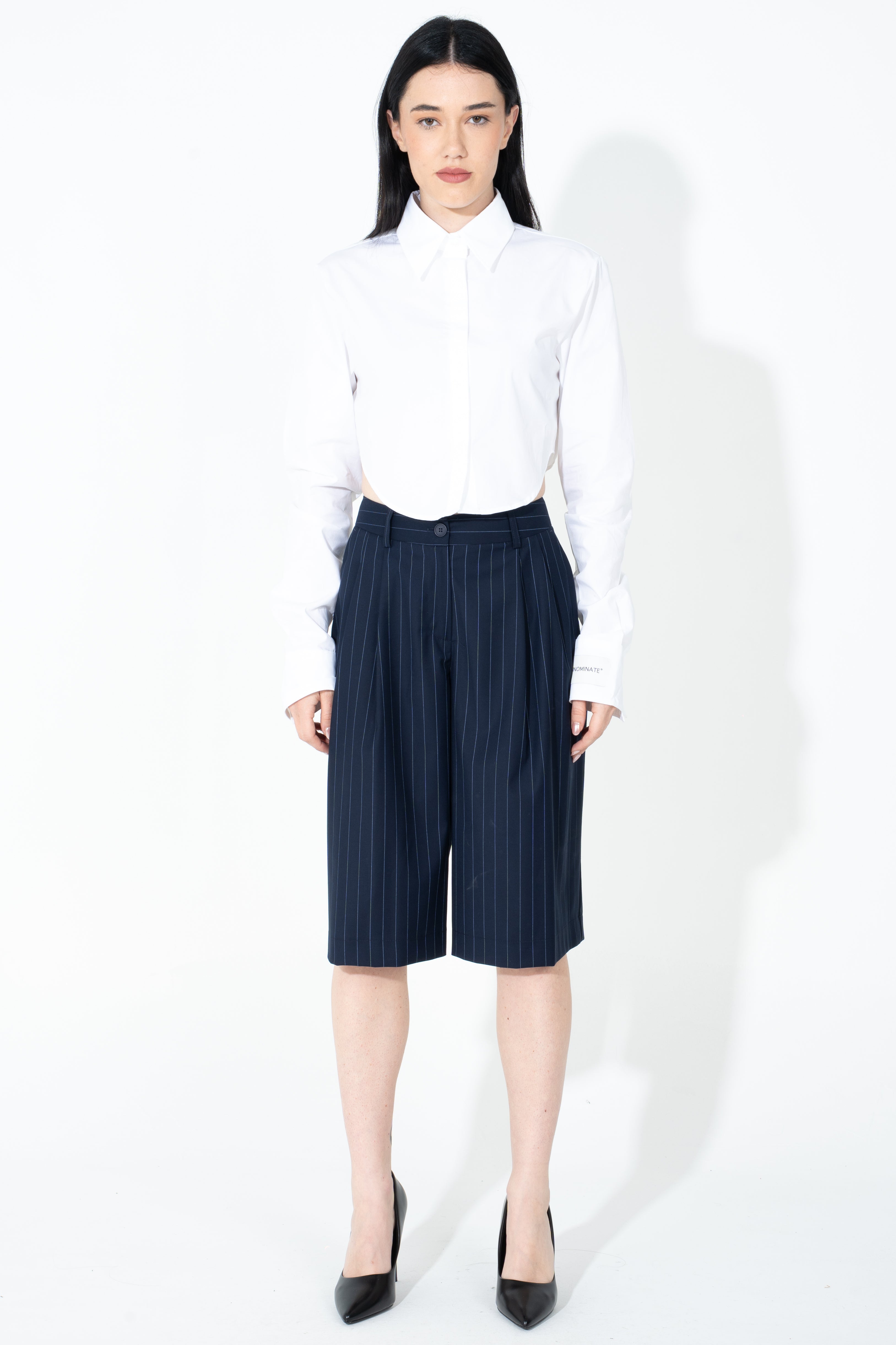 Camicia in cotone con sfondo stondato
