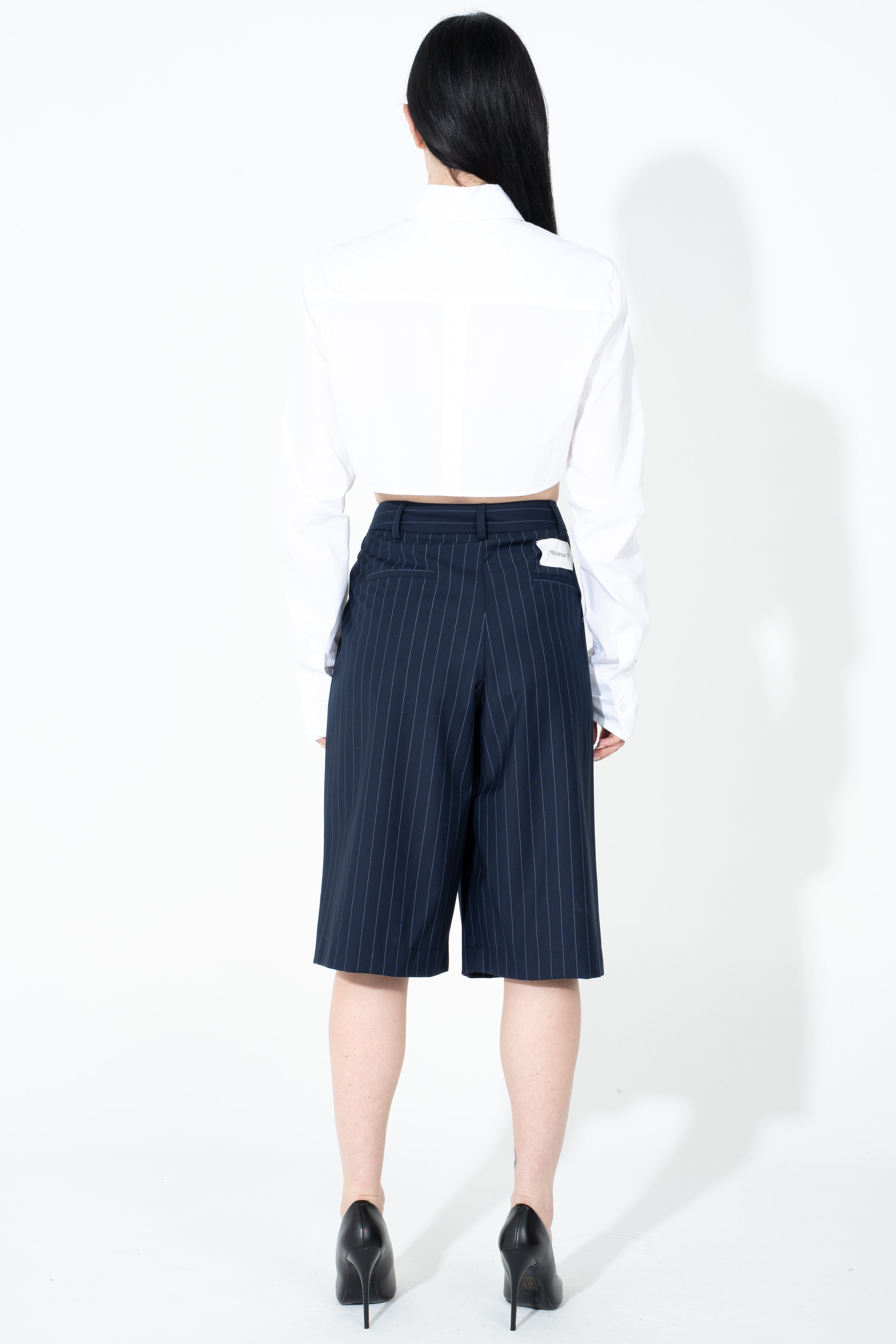 Camicia in cotone con sfondo stondato