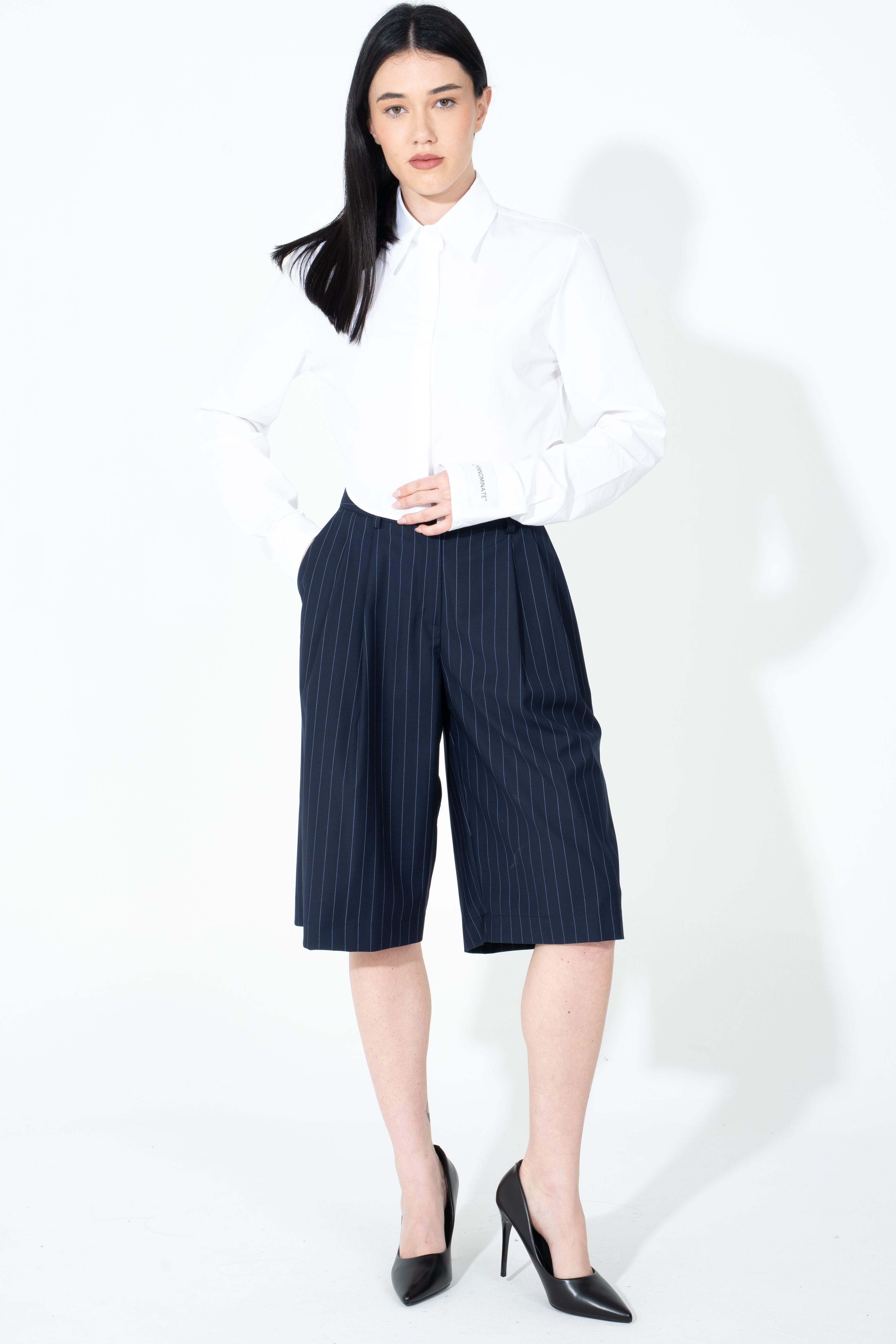 Camicia in cotone con sfondo stondato