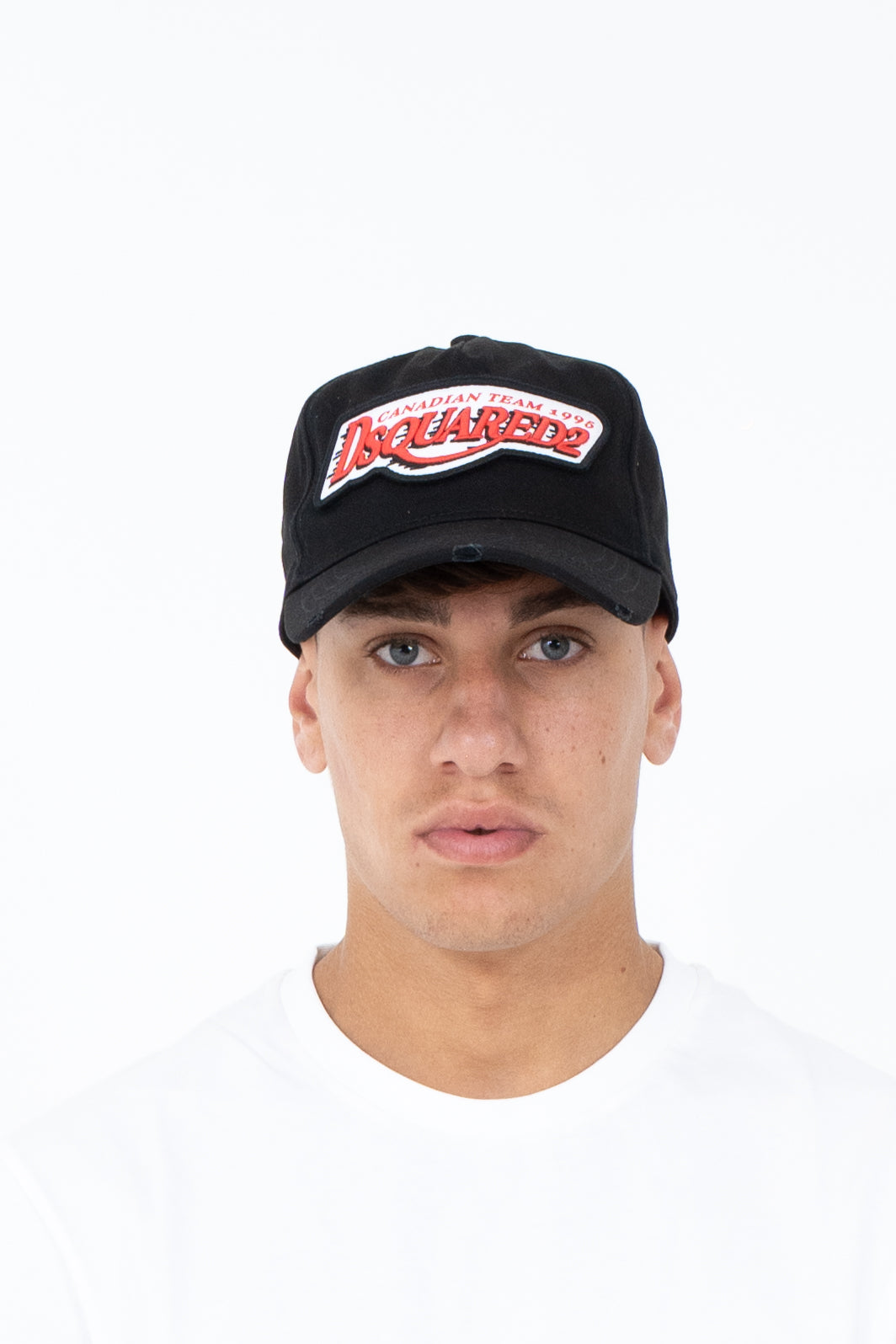 Cappello con visiera