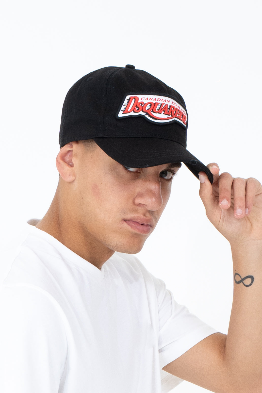 Cappello con visiera