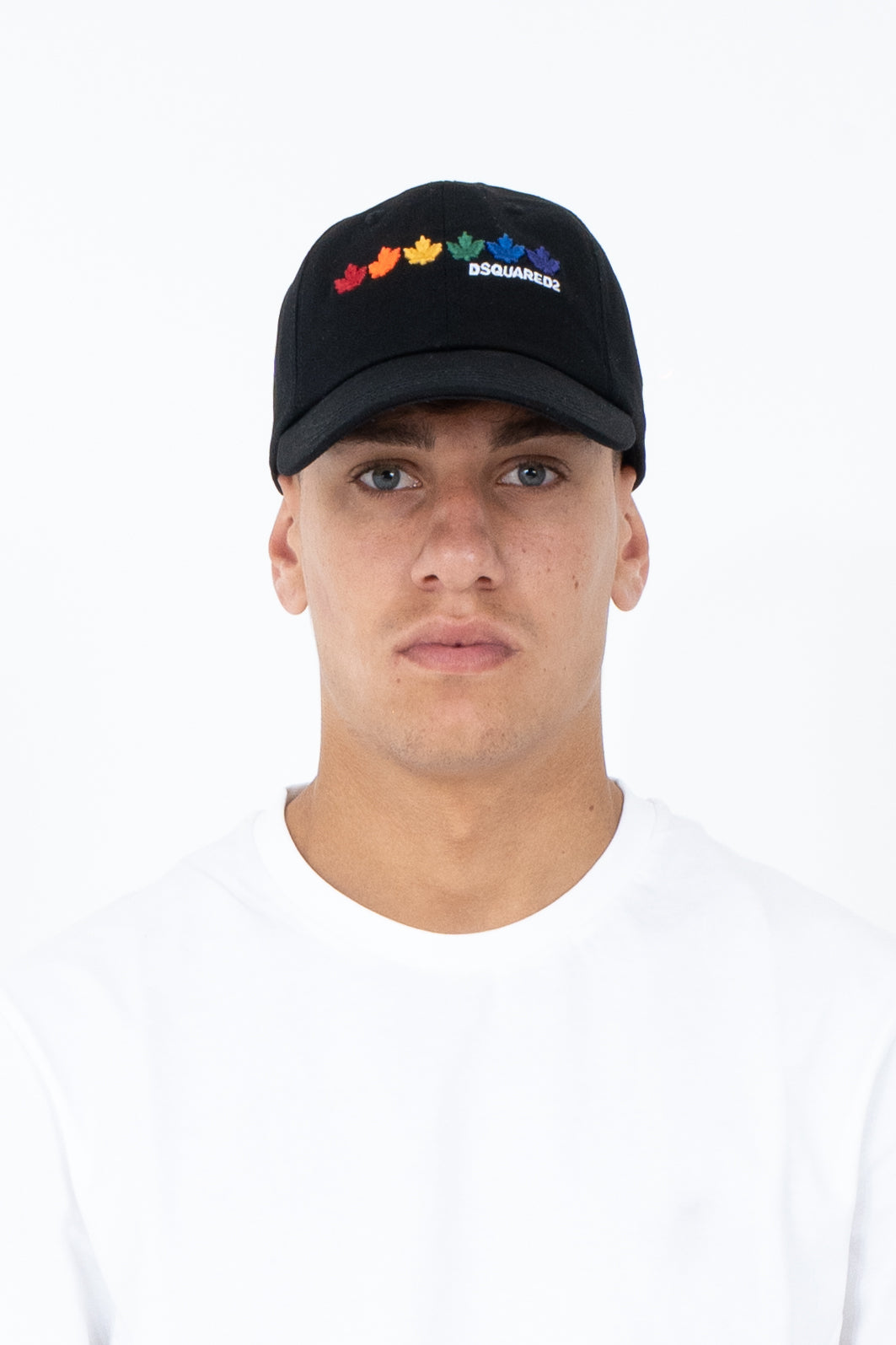 Cappello con visiera