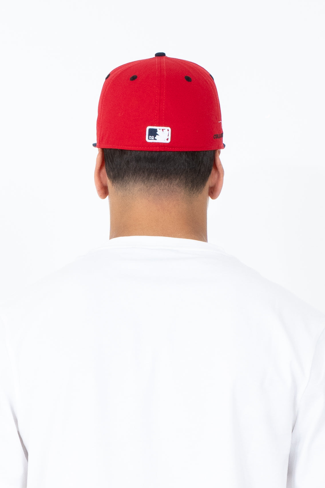 Cappello con visiera