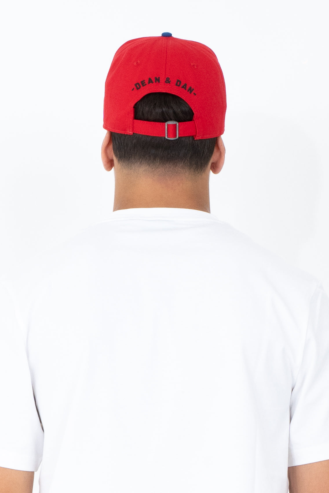Cappello con visiera