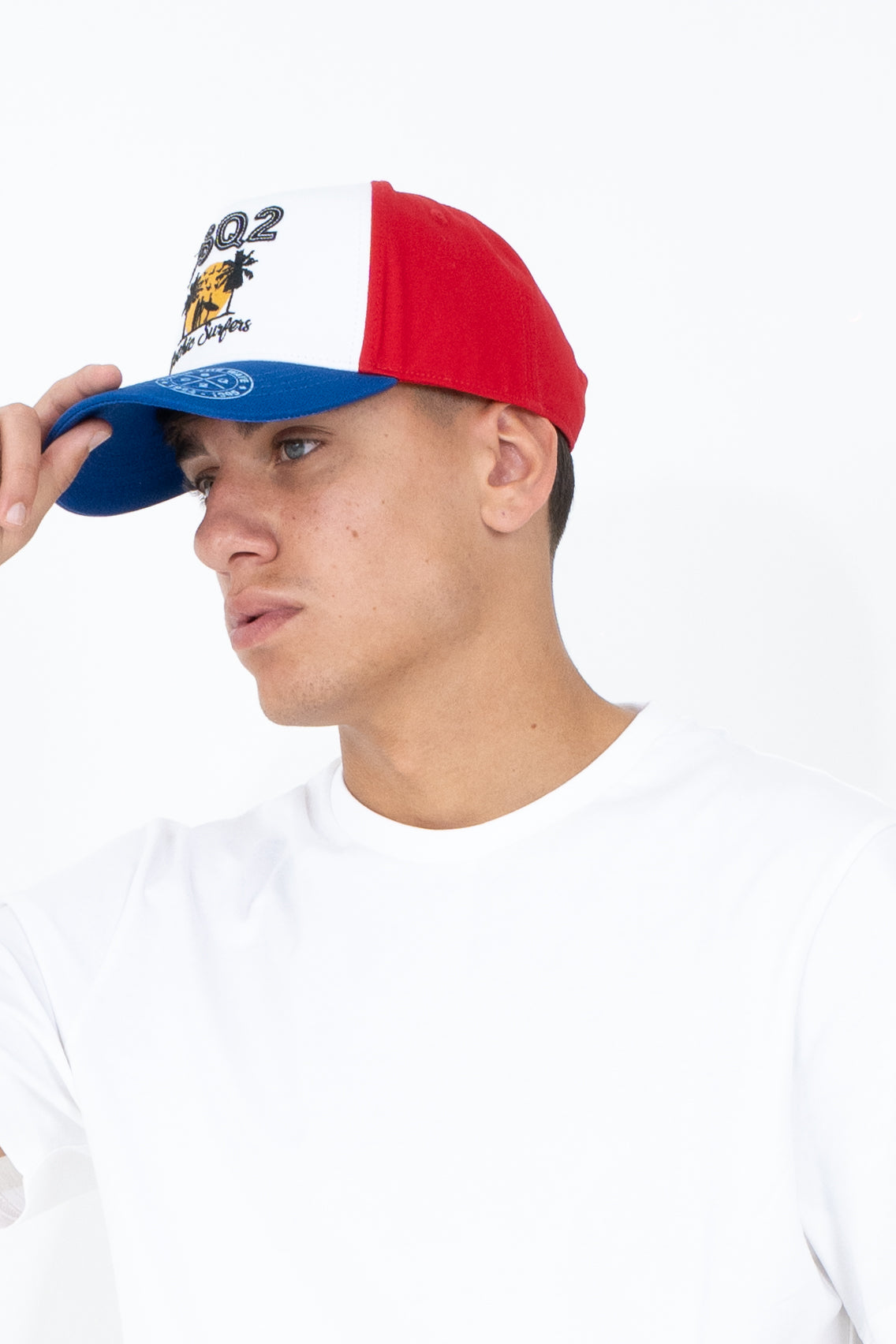 Cappello con visiera