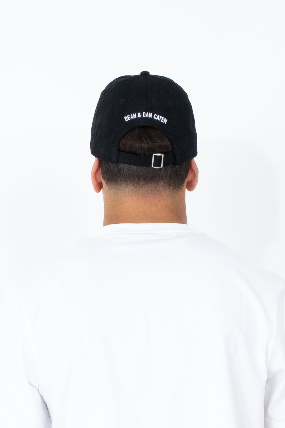 Cappello con visiera