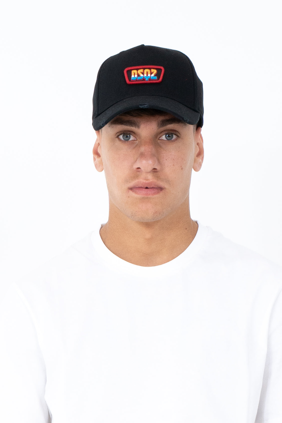 Cappello con visiera