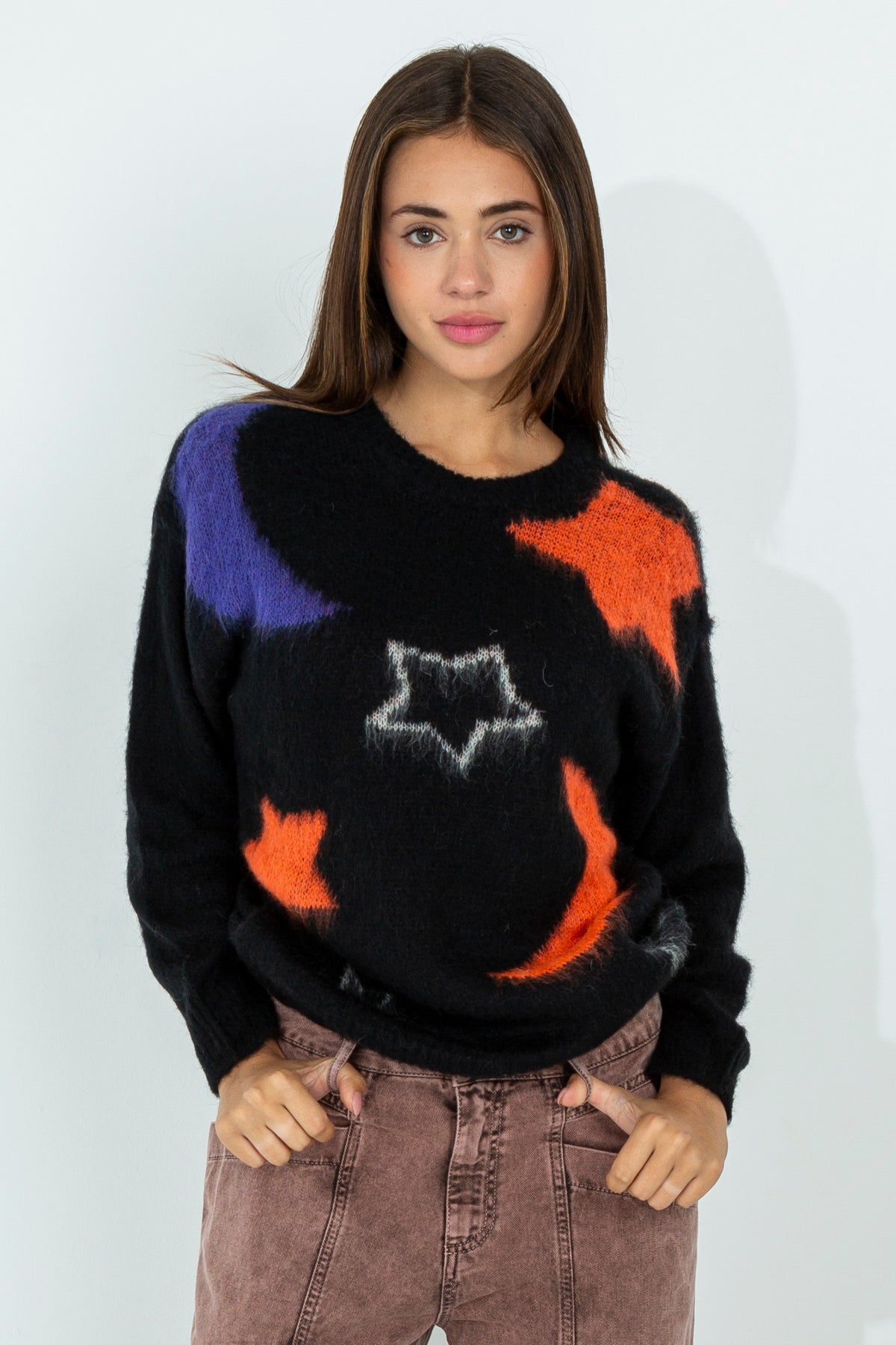 Wool sweater with designs