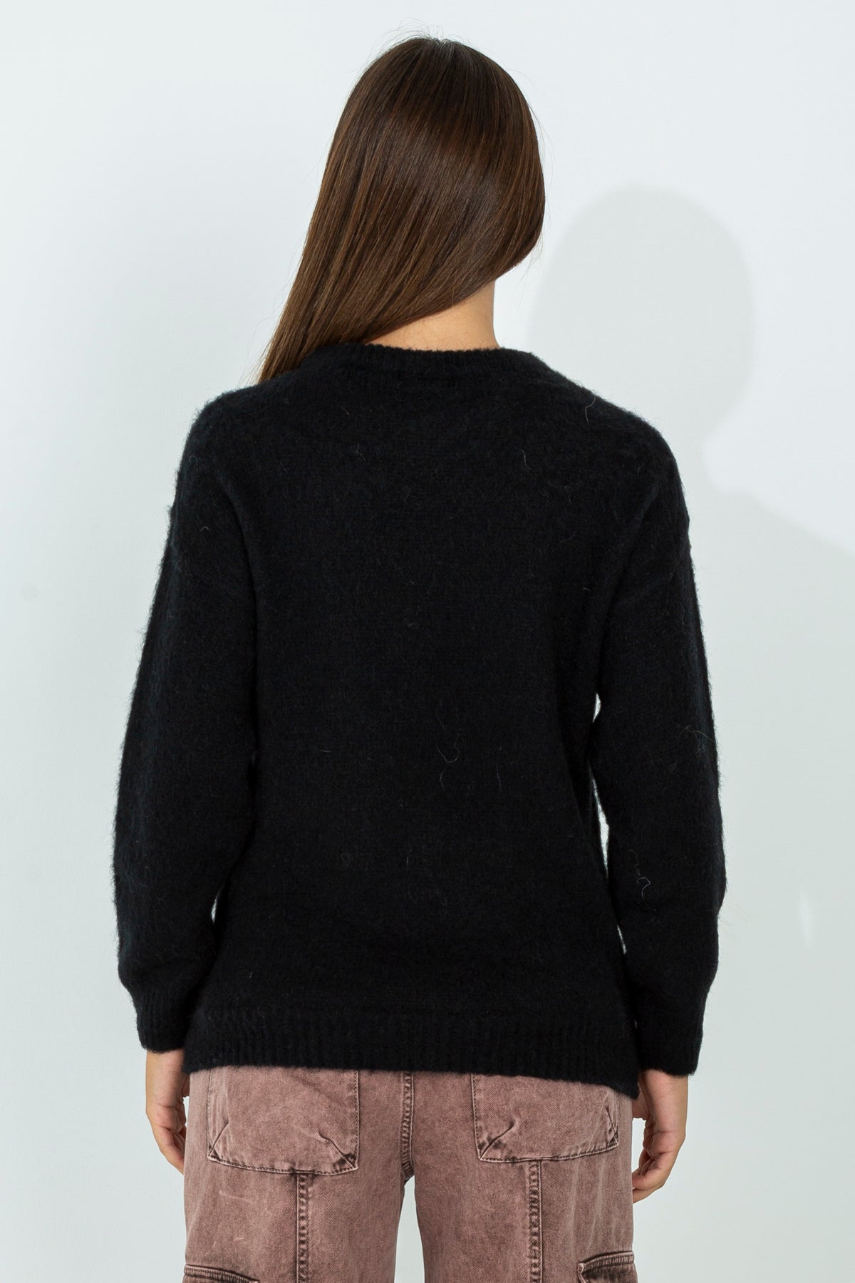 Wool sweater with designs