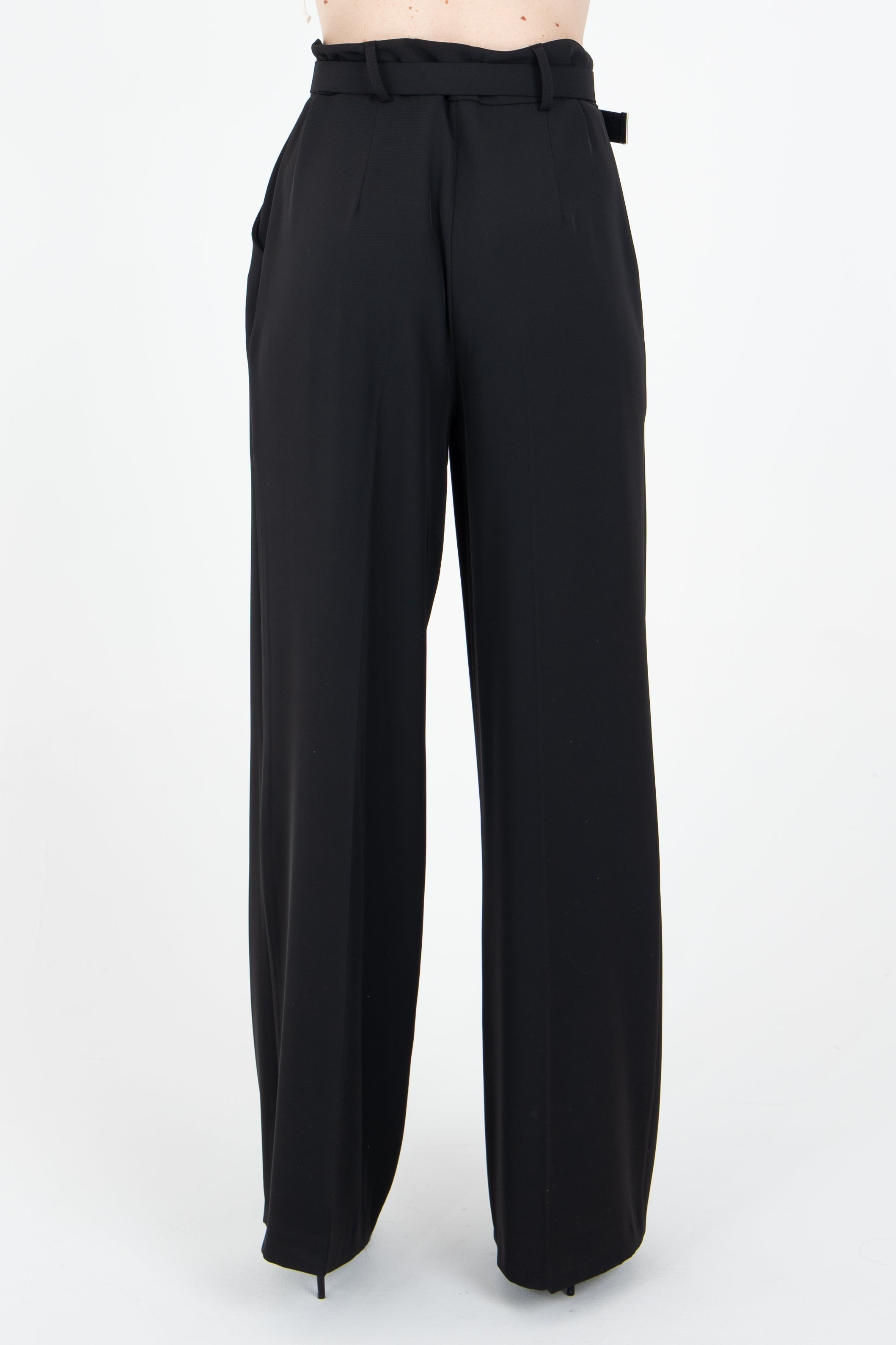 Pantalone a gamba ampia