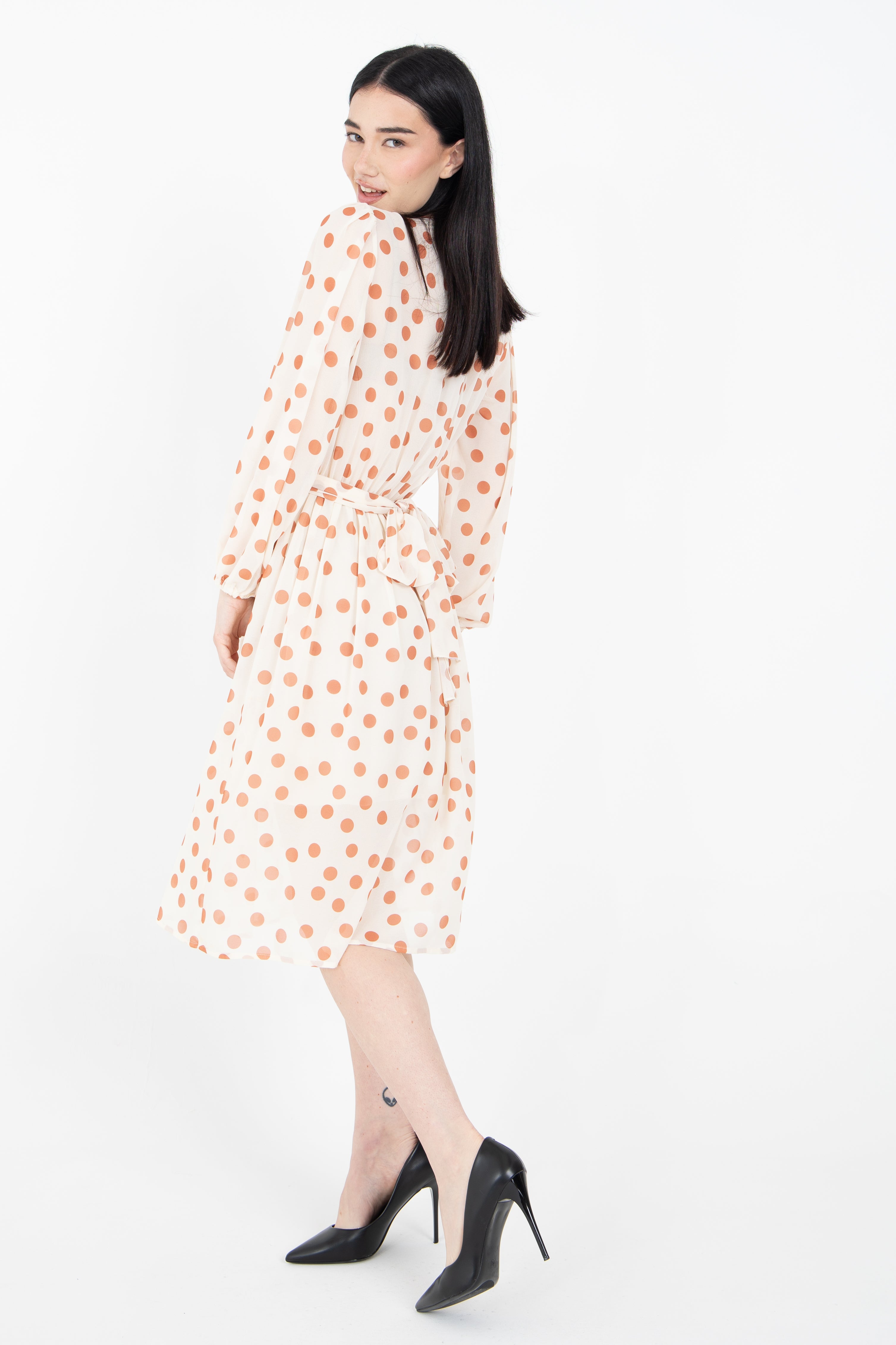 Abito in georgette in fantasia pois