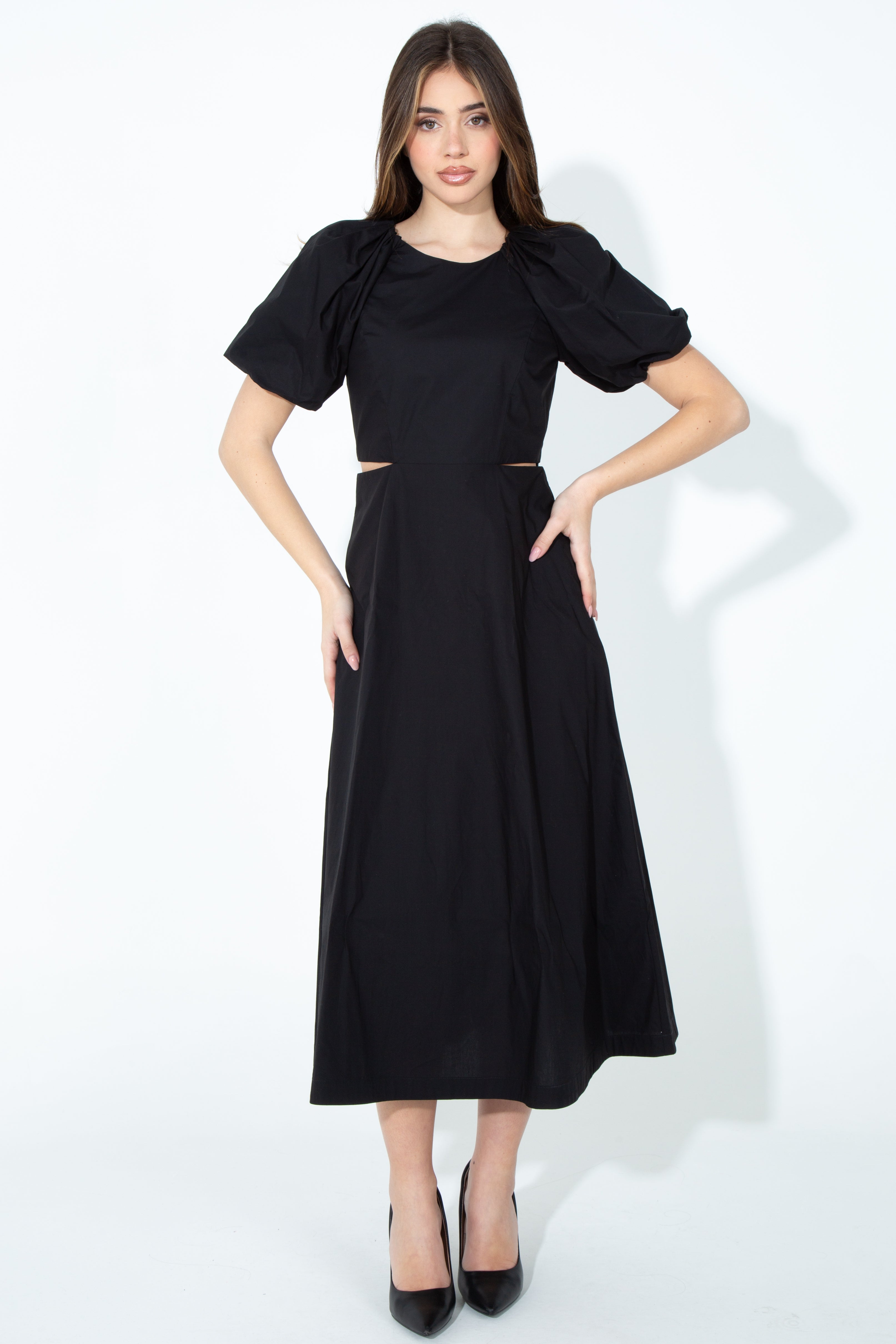 Abito midi con cut out