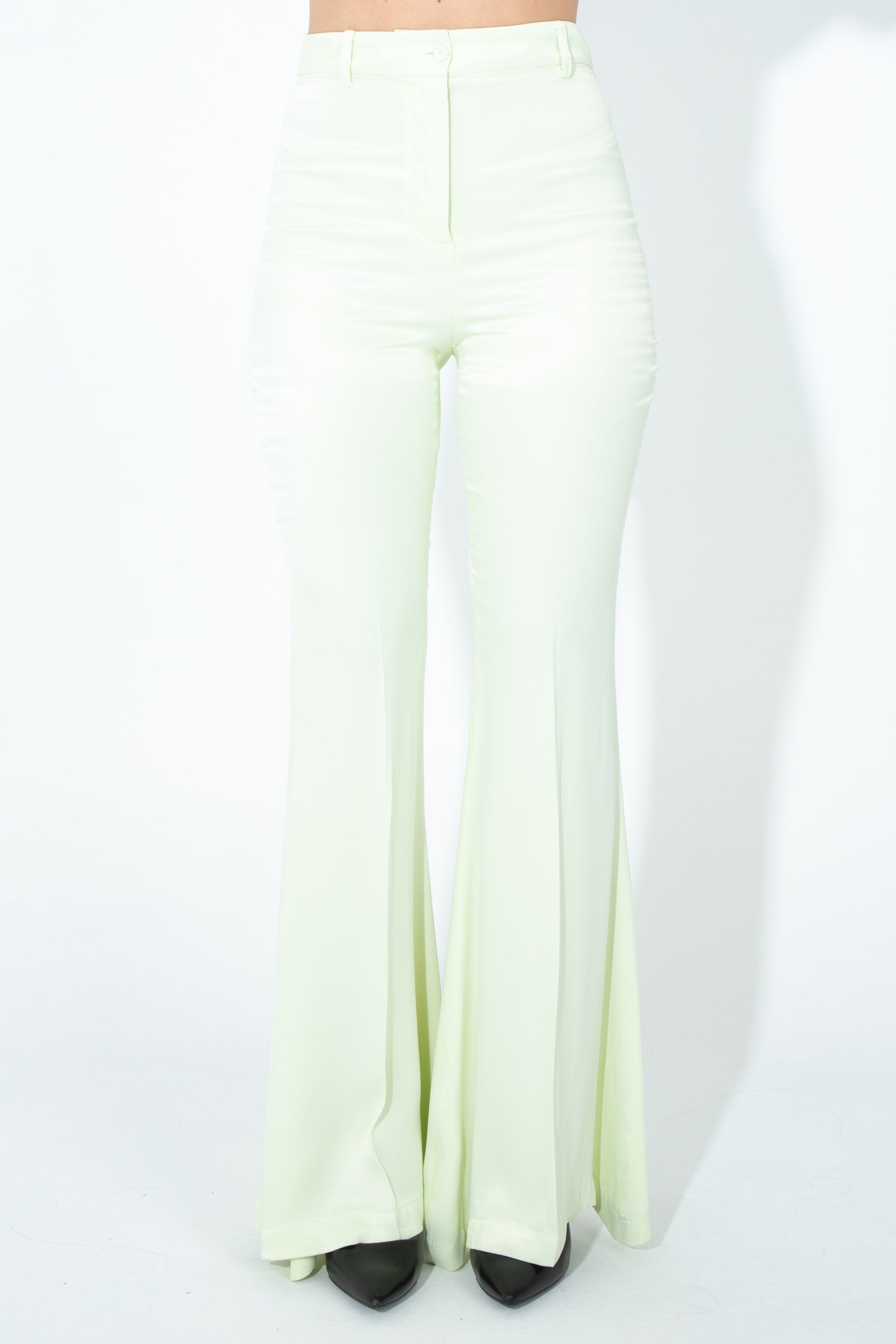 Pantalone a zampa in raso