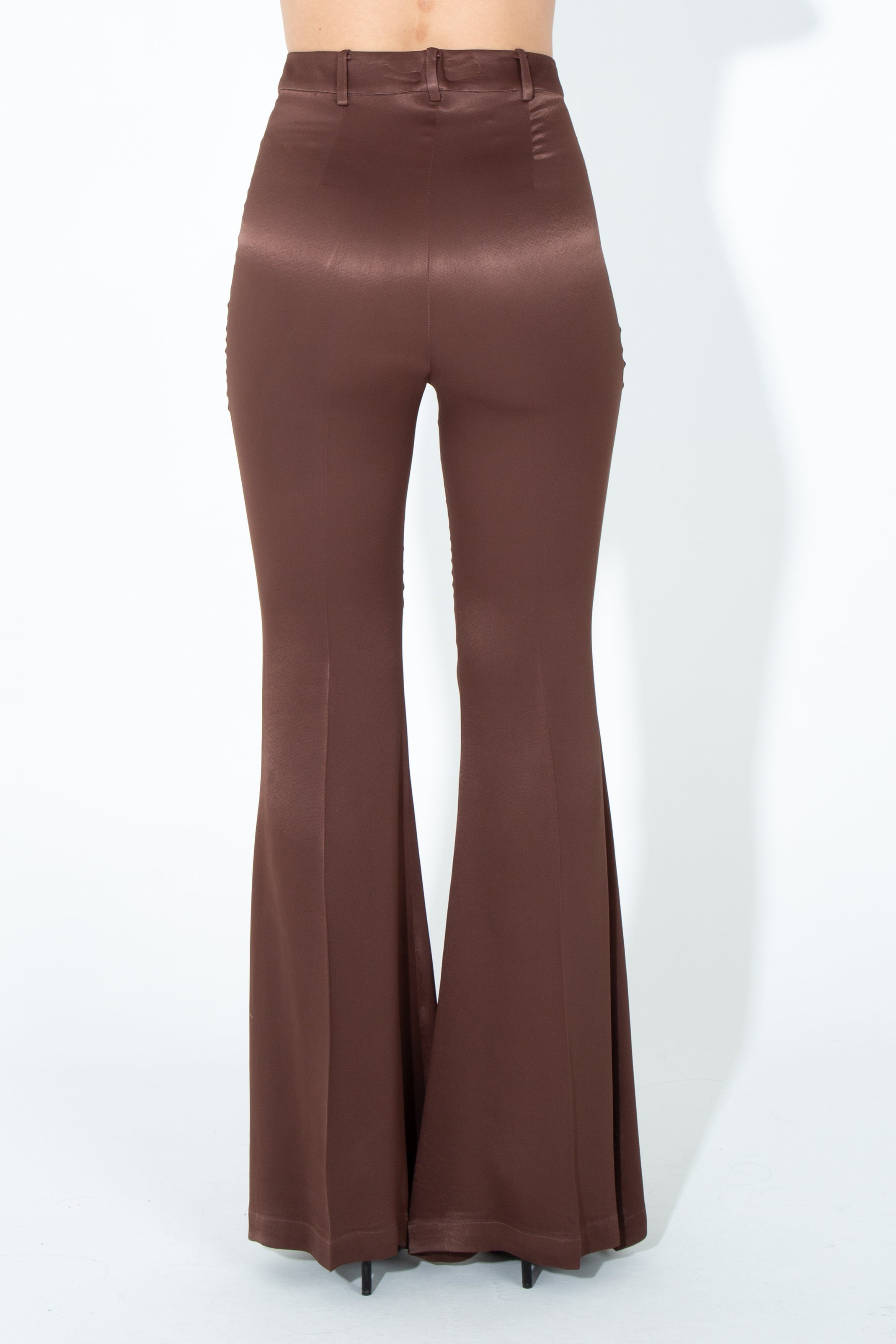 Pantalone a zampa in raso