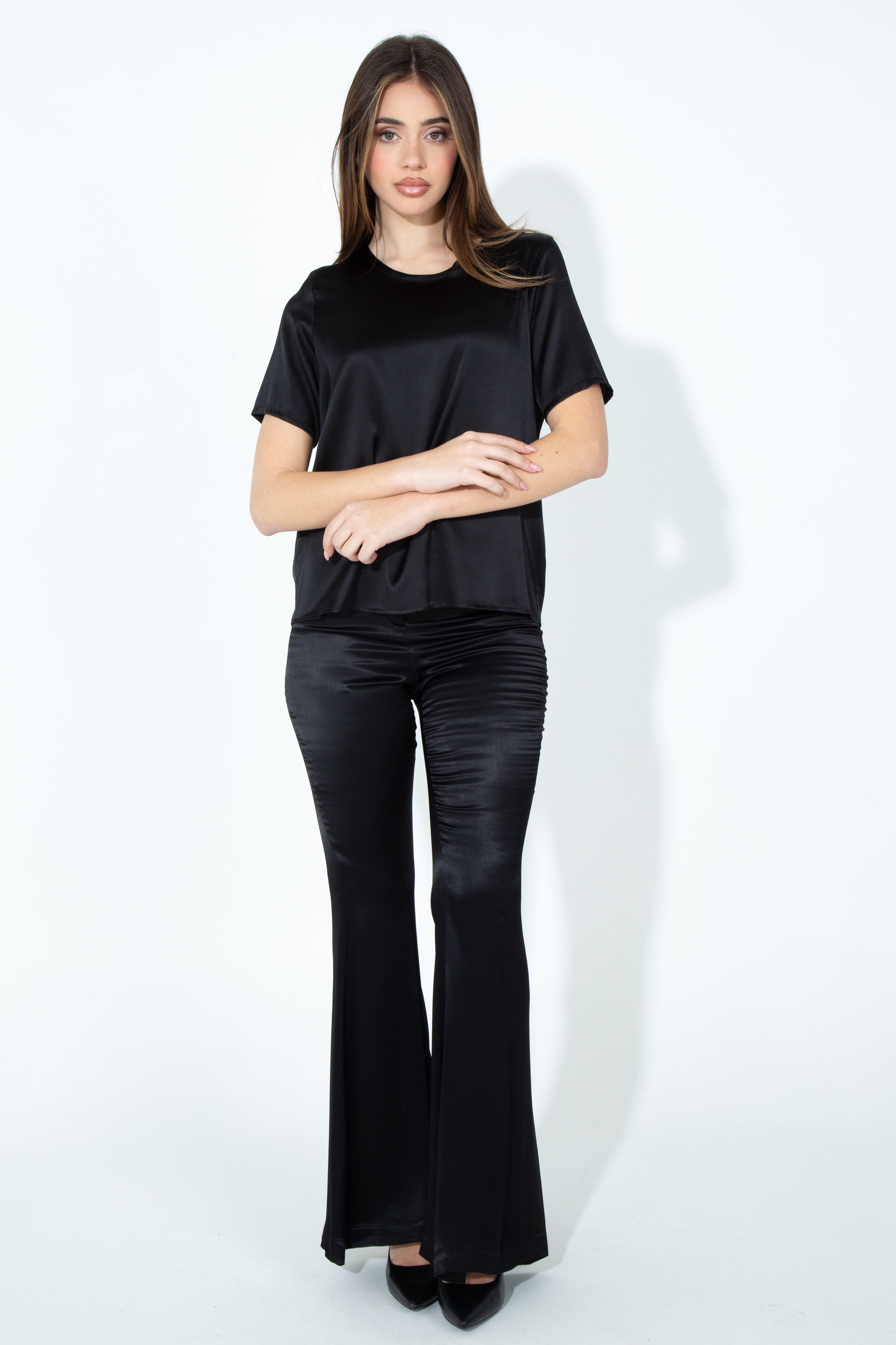 Pantalone a zampa in raso