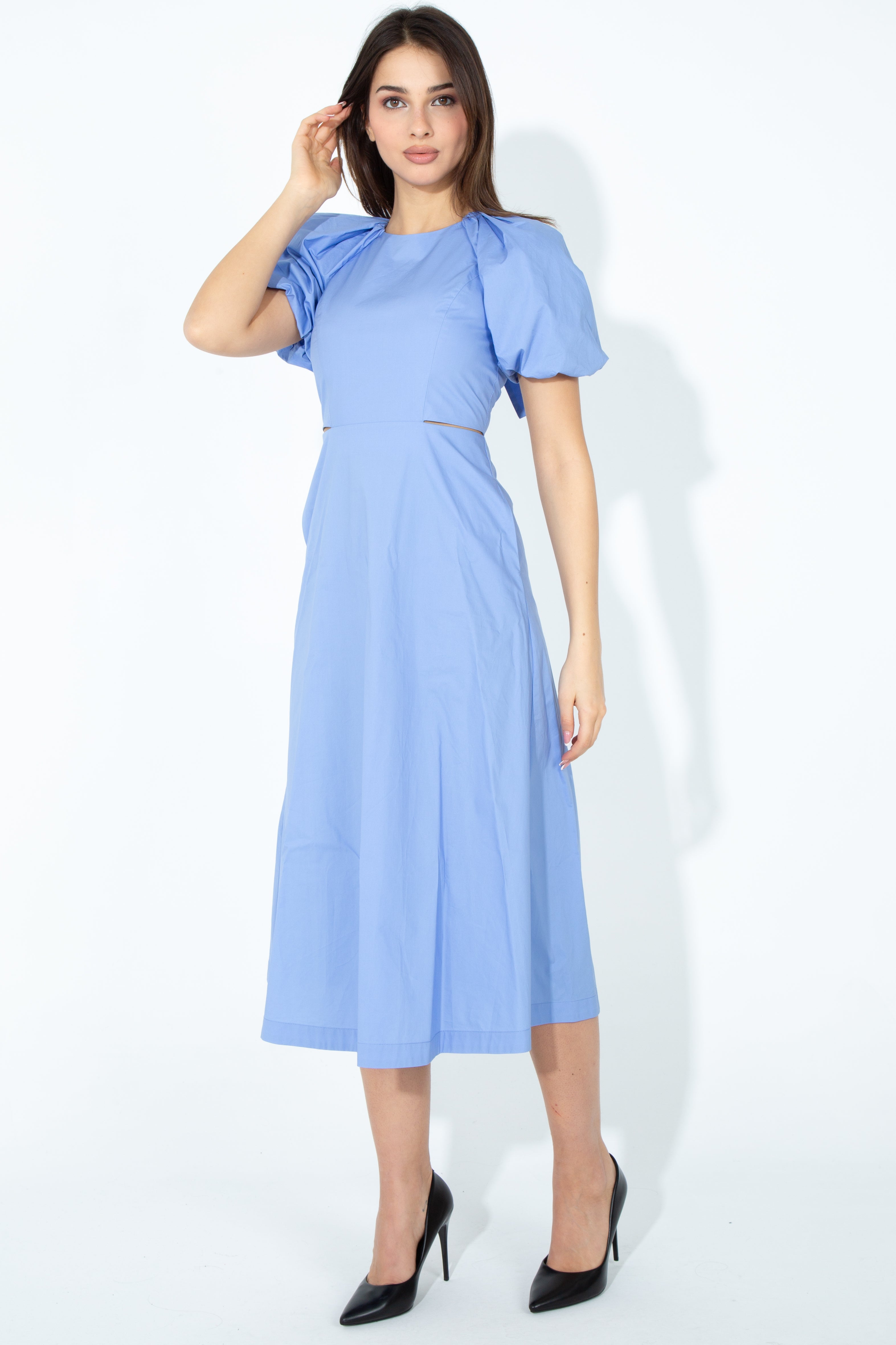 Abito midi con cut out