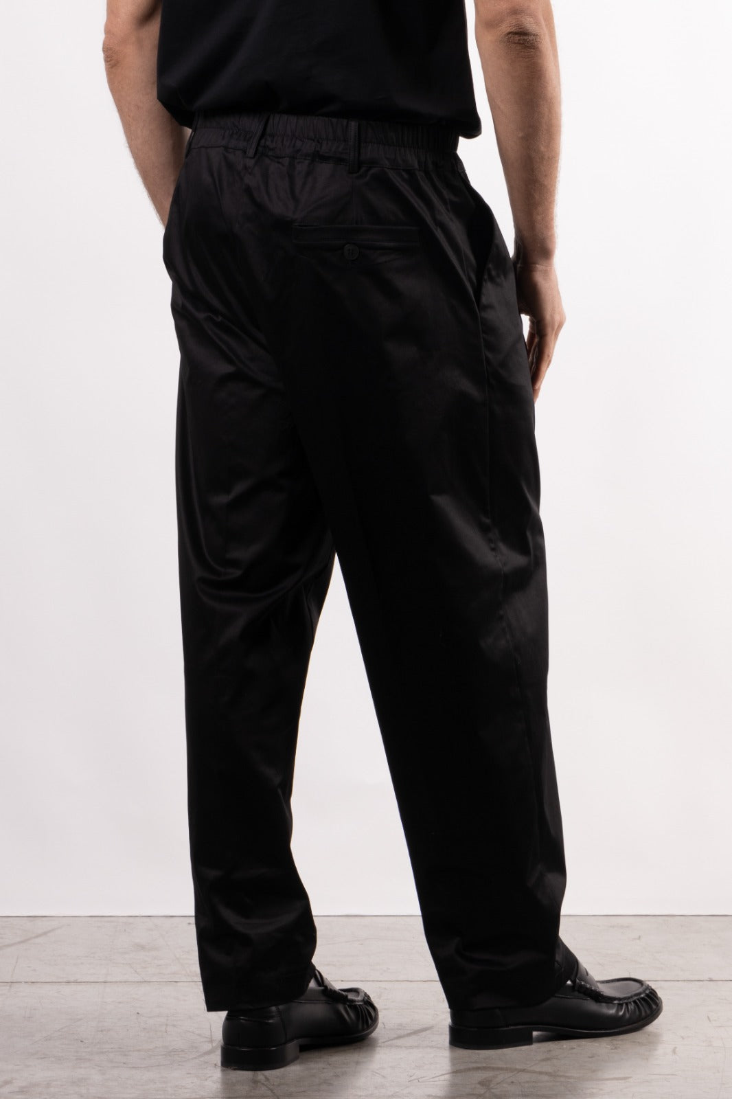 Pantalone in cotone con pences