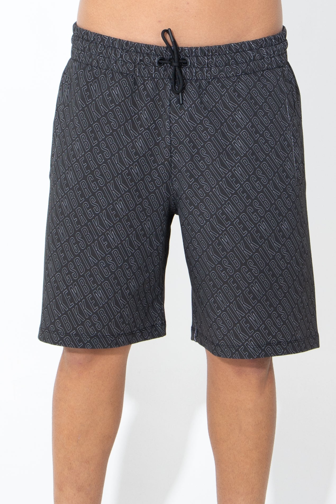 Bermuda a taglio regolare