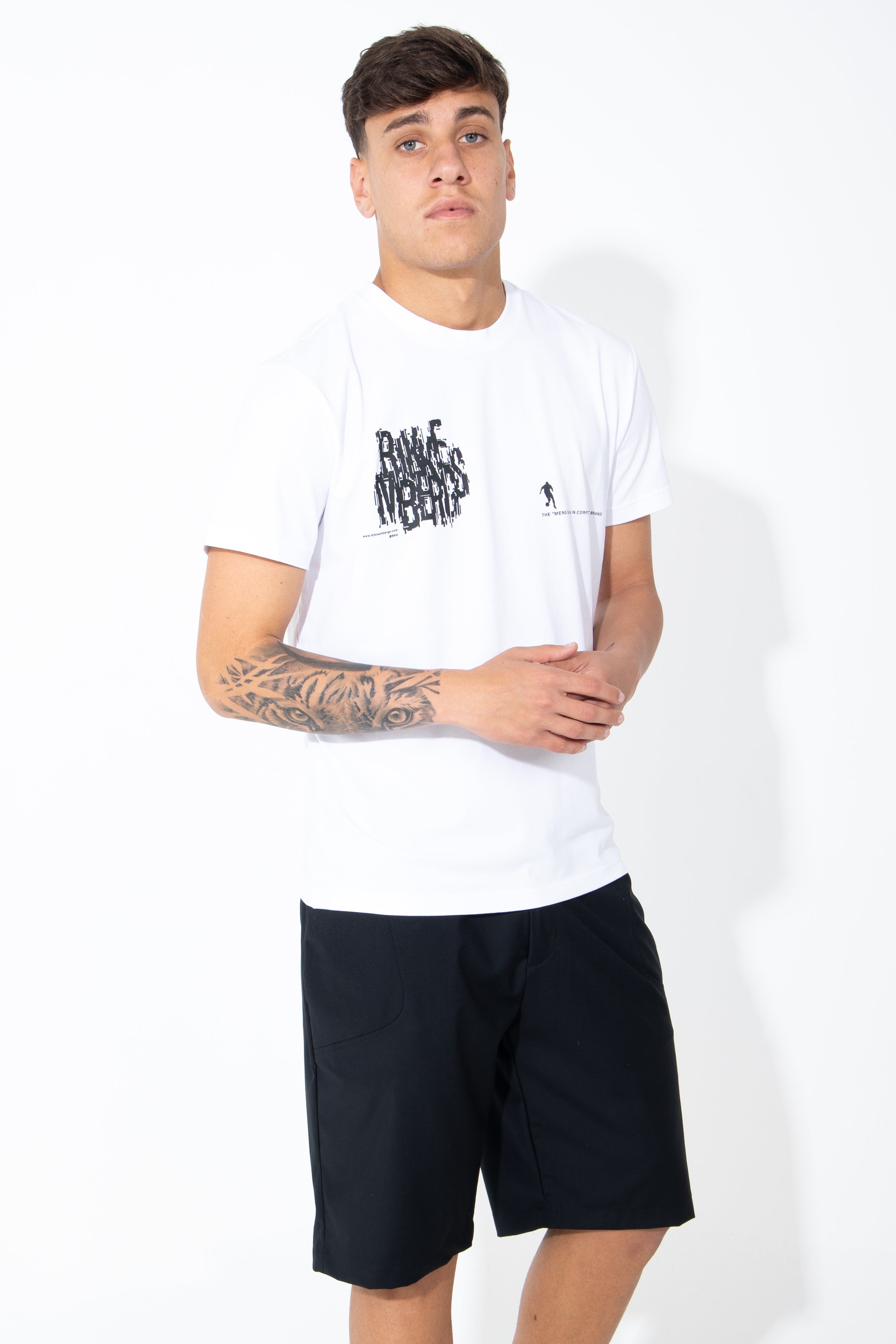 T-Shirt con logo effetto graffiti