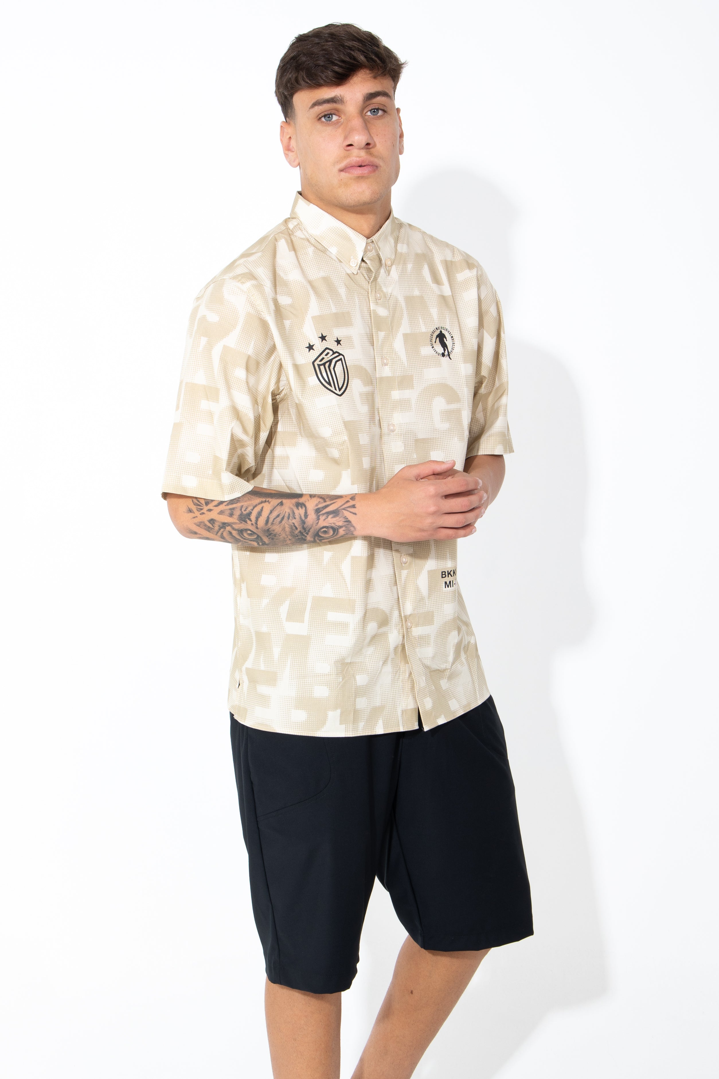 Camicia a mezze maniche con logo